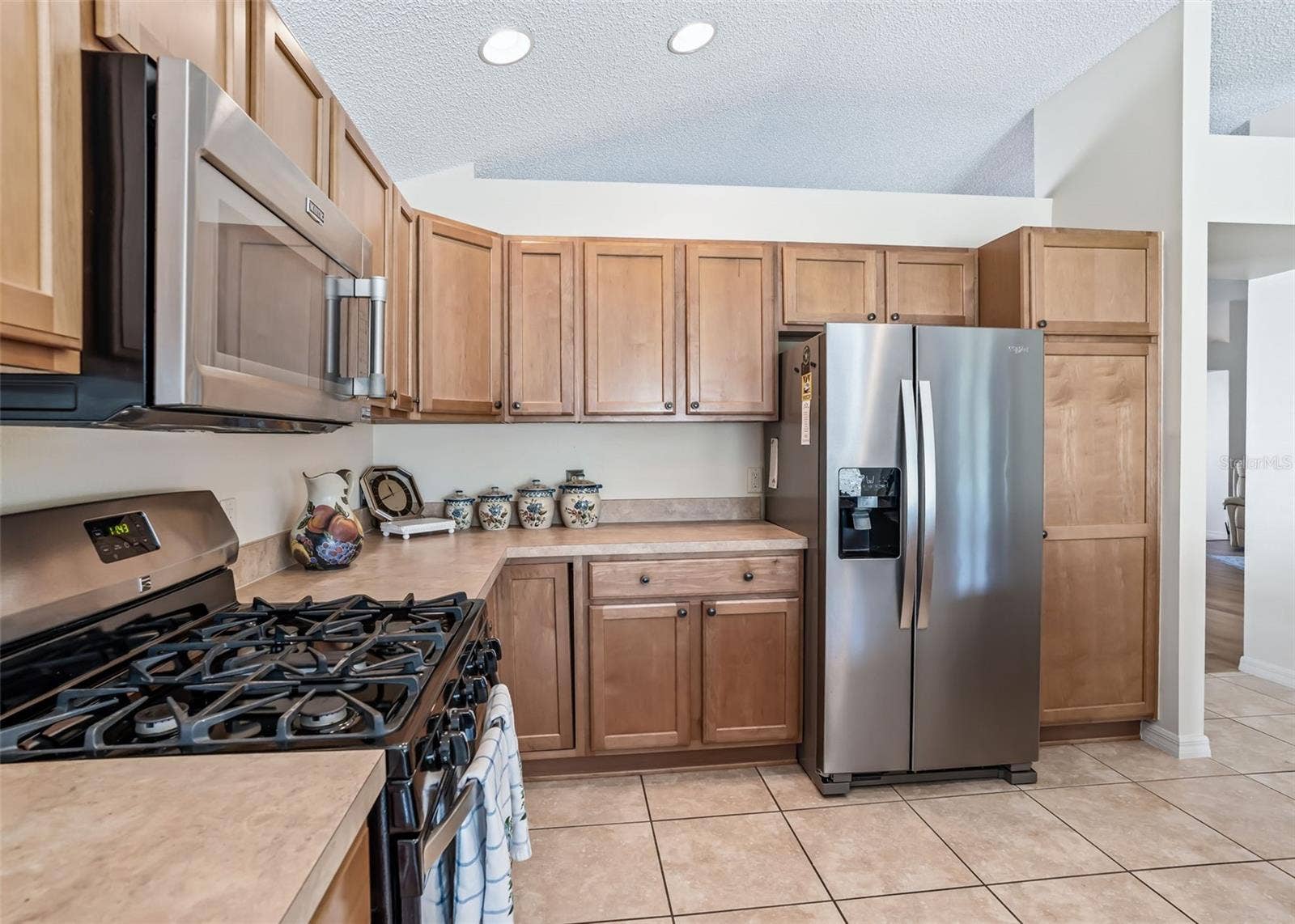 3516 WHITING WAY, The Villages, FL 32162 3516 WHITING WAY, The Villages, FL 32162