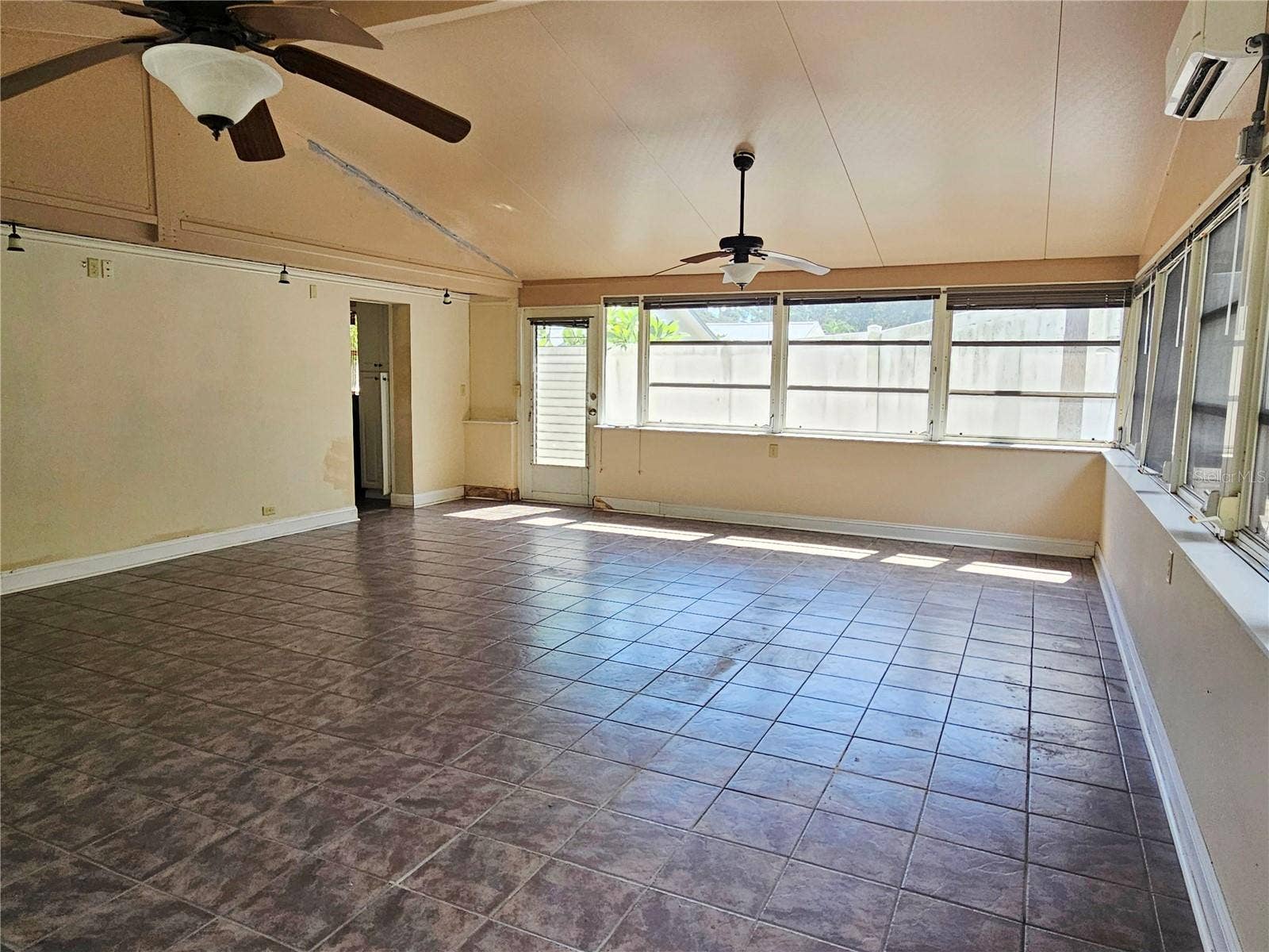 1200 WOODDELL DRIVE, Safety Harbor, FL 34695 1200 WOODDELL DRIVE, Safety Harbor, FL 34695