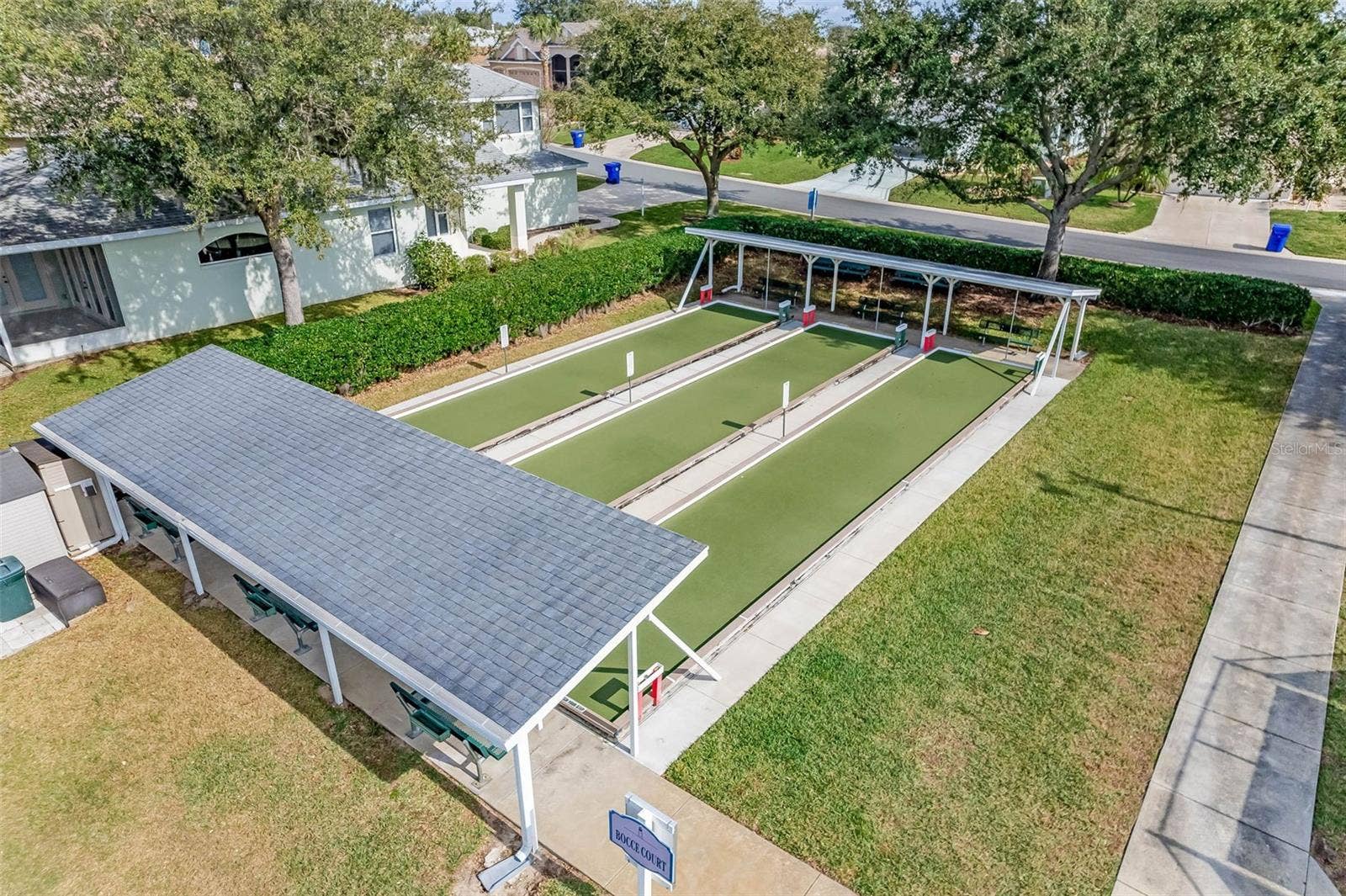 4900 CANOE COURT, Tavares, FL 32778 Covered bocce courts.