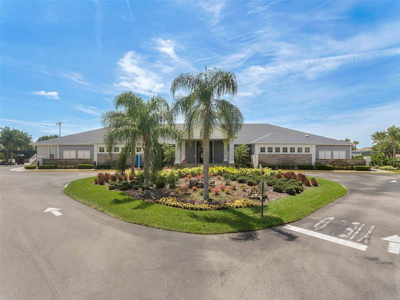 4900 CANOE COURT, Tavares, FL 32778 Royal Harbor Clubhouse.