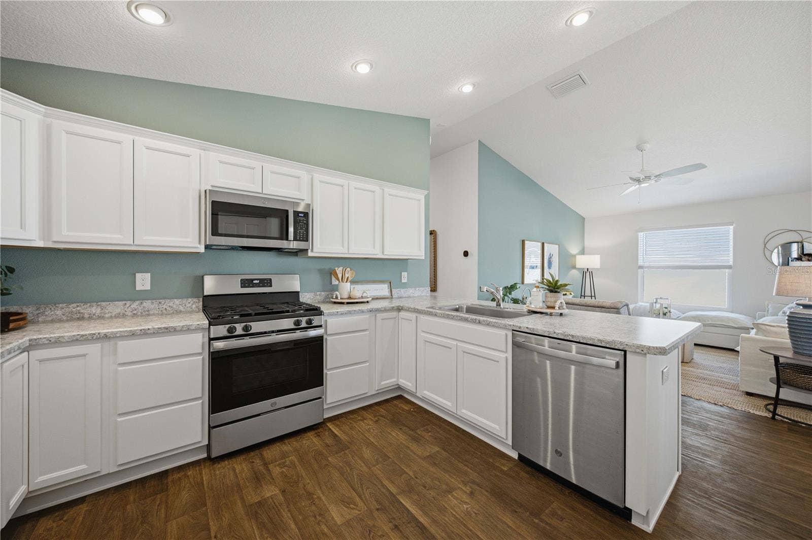 6292 FLAXMAYER ROAD, The Villages, FL 32163 6292 FLAXMAYER ROAD, The Villages, FL 32163