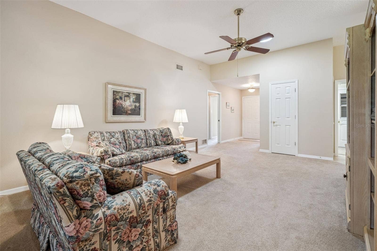 461 BAYTREE BOULEVARD, Tavares, FL 32778 Living Room