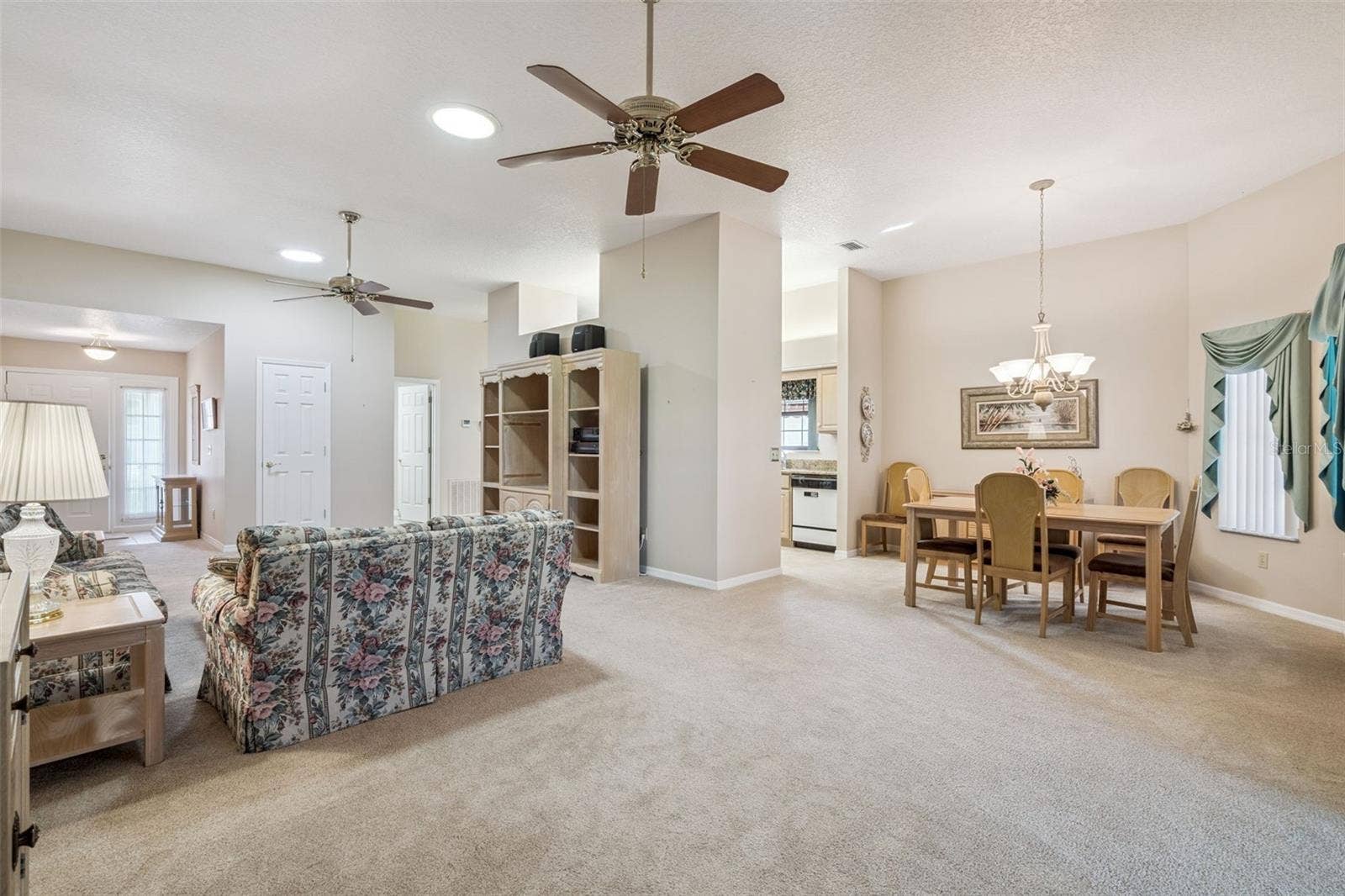 461 BAYTREE BOULEVARD, Tavares, FL 32778 Open Floor Plan