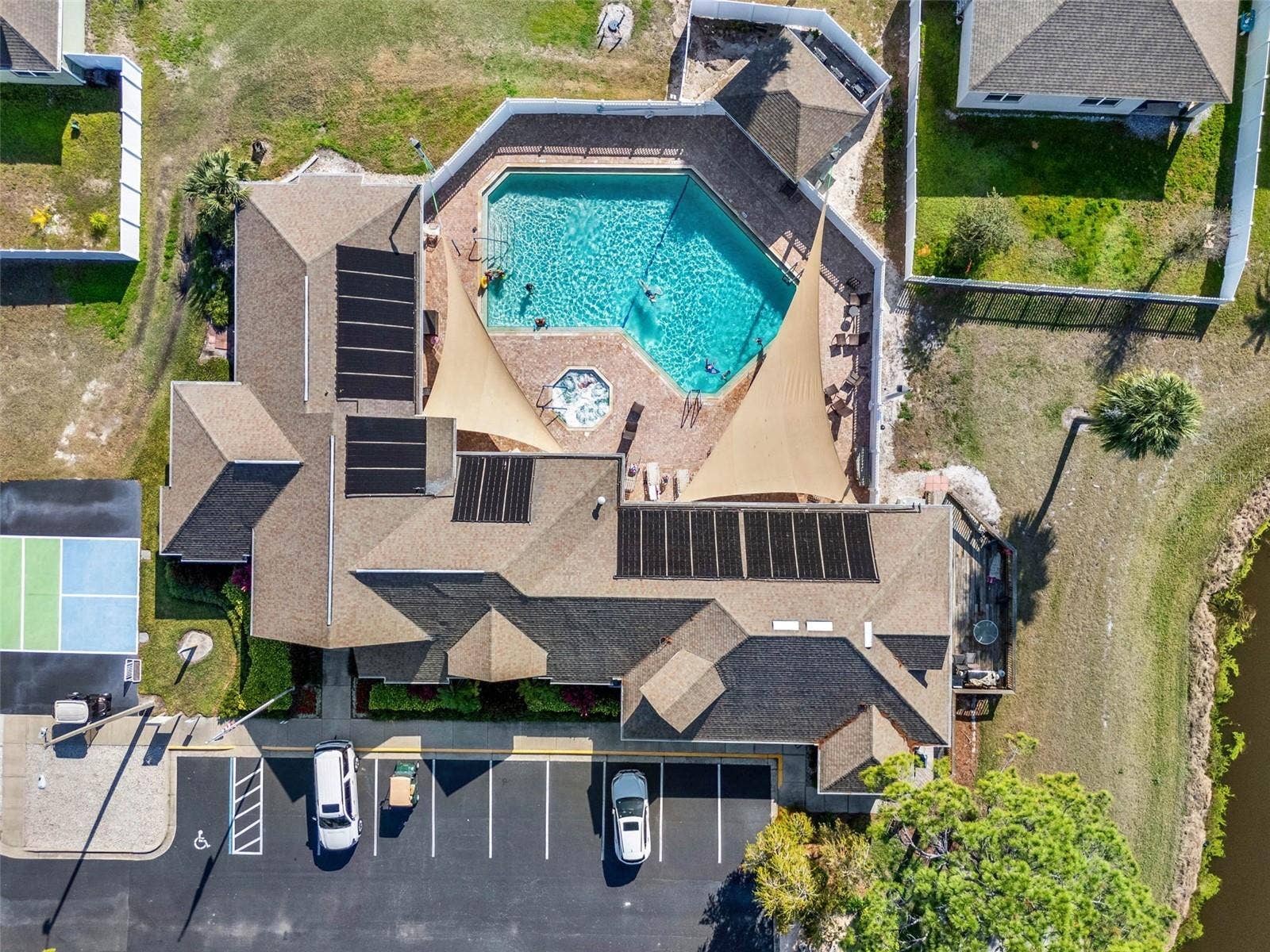 461 BAYTREE BOULEVARD, Tavares, FL 32778 Clubhouse