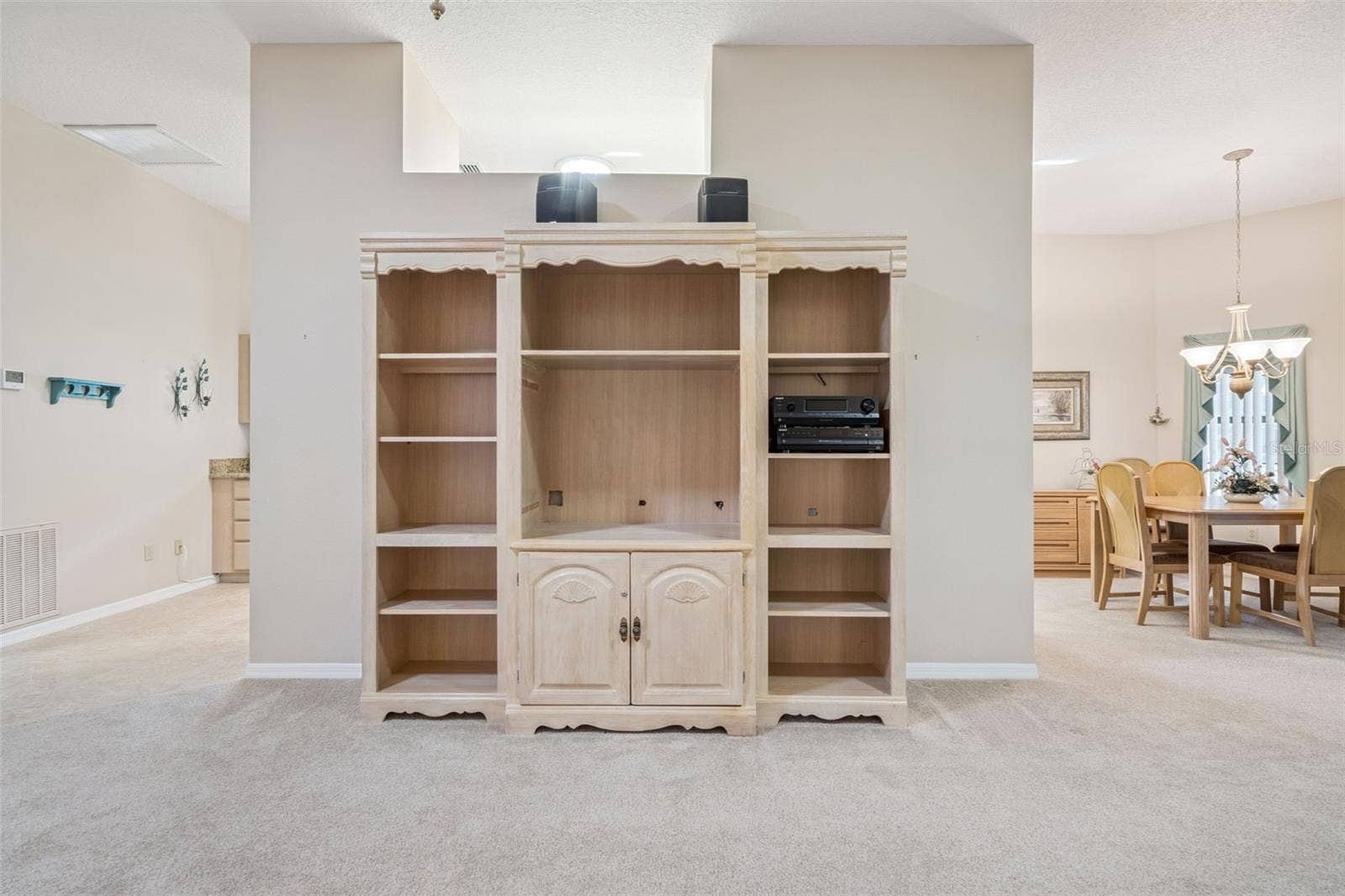 461 BAYTREE BOULEVARD, Tavares, FL 32778 Living Room