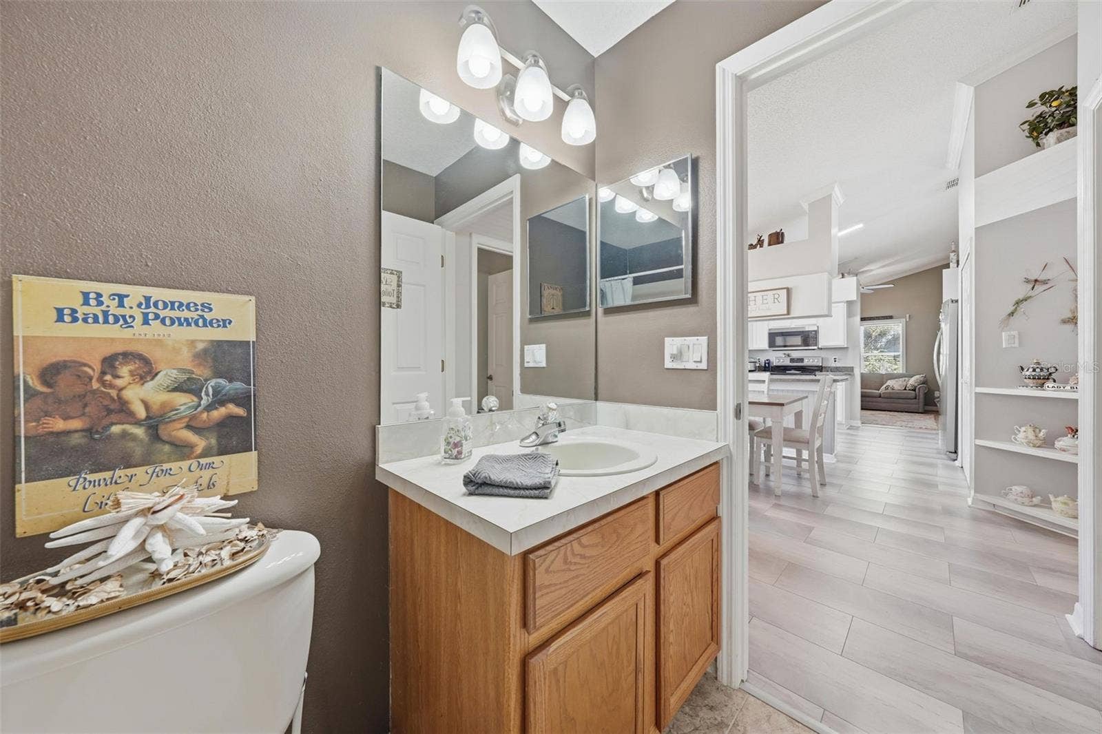 25012 CRANES ROOST CIRCLE, Leesburg, FL 34748 25012 CRANES ROOST CIRCLE, Leesburg, FL 34748