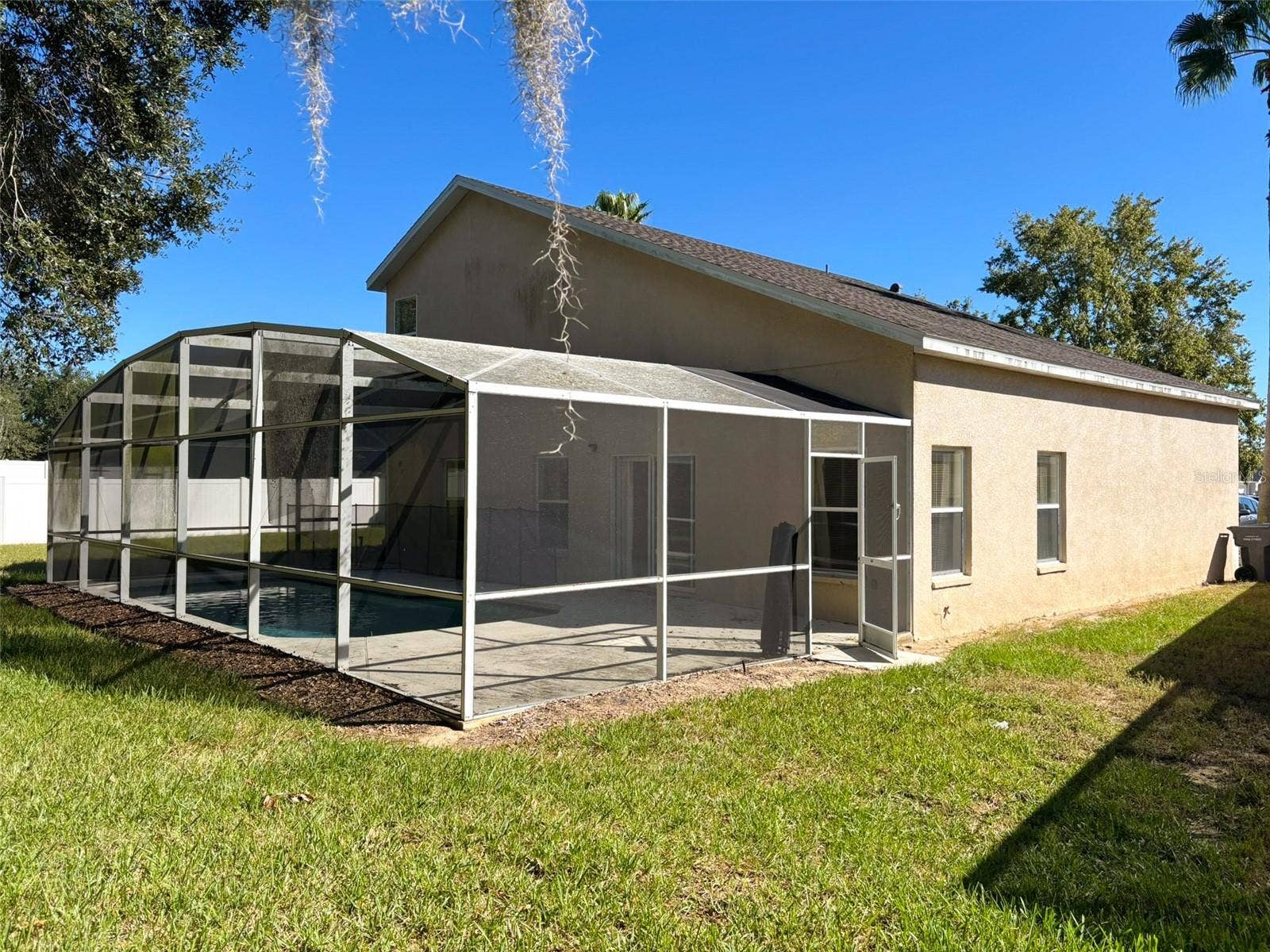 750 BLOOMINGDALE DRIVE, Davenport, FL 33897 750 BLOOMINGDALE DRIVE, Davenport, FL 33897