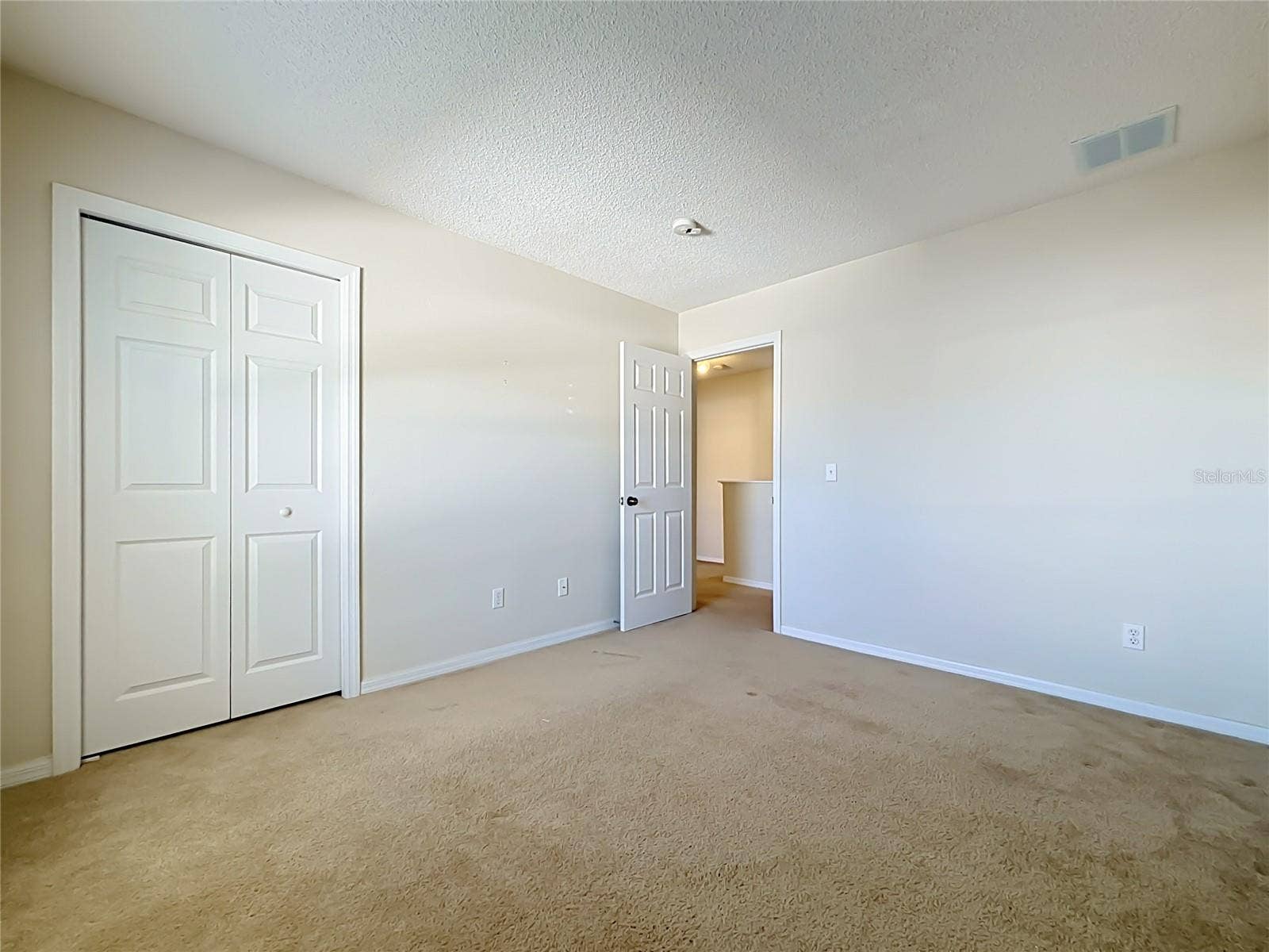 750 BLOOMINGDALE DRIVE, Davenport, FL 33897 750 BLOOMINGDALE DRIVE, Davenport, FL 33897