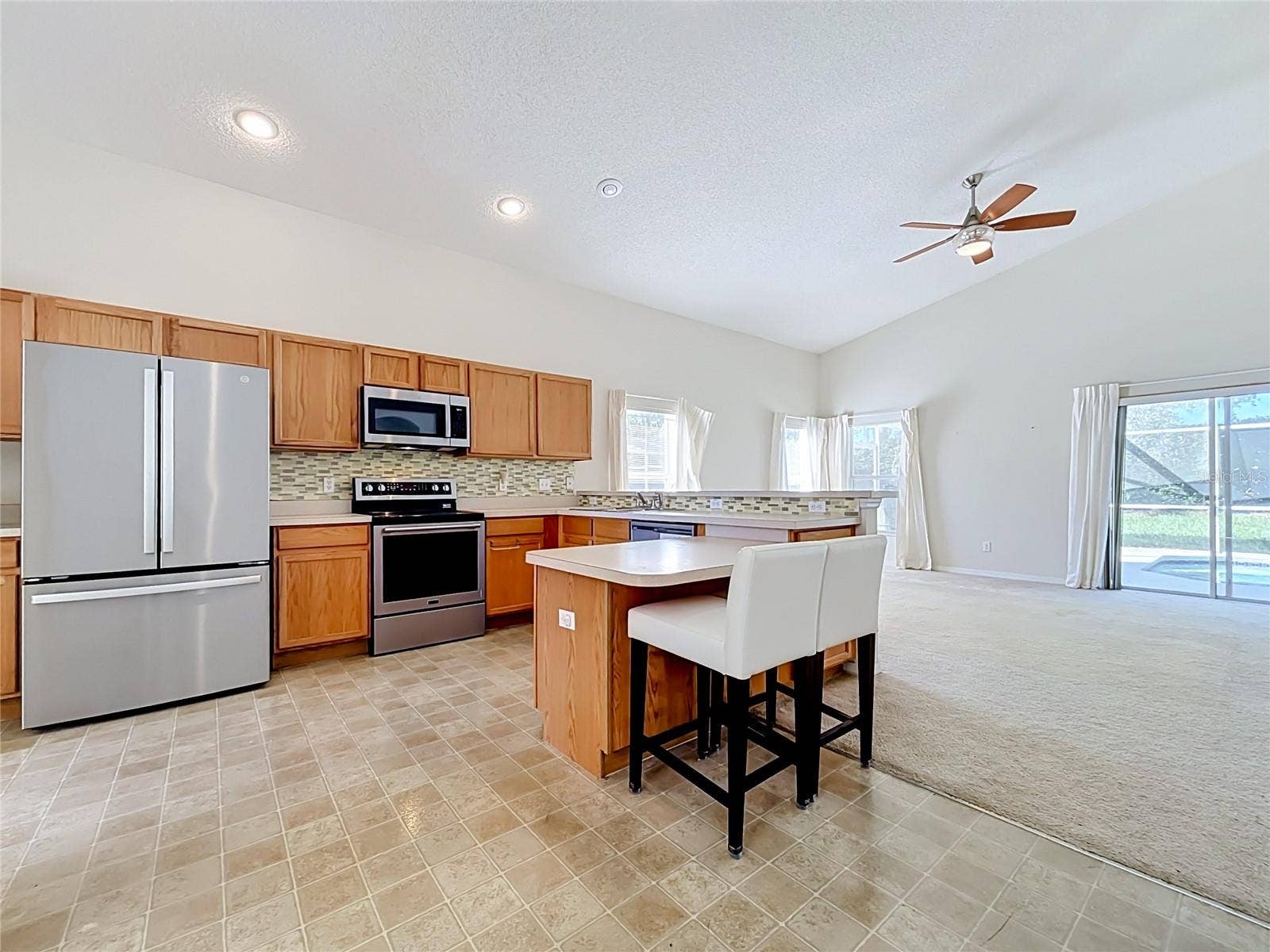 750 BLOOMINGDALE DRIVE, Davenport, FL 33897 750 BLOOMINGDALE DRIVE, Davenport, FL 33897