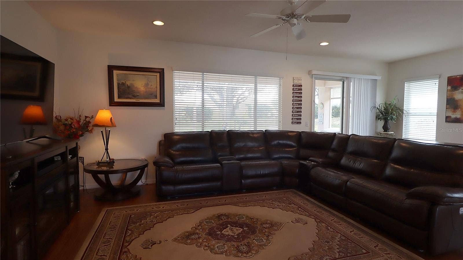 12859 SE 92ND COURT ROAD, Summerfield, FL 34491 Living Room