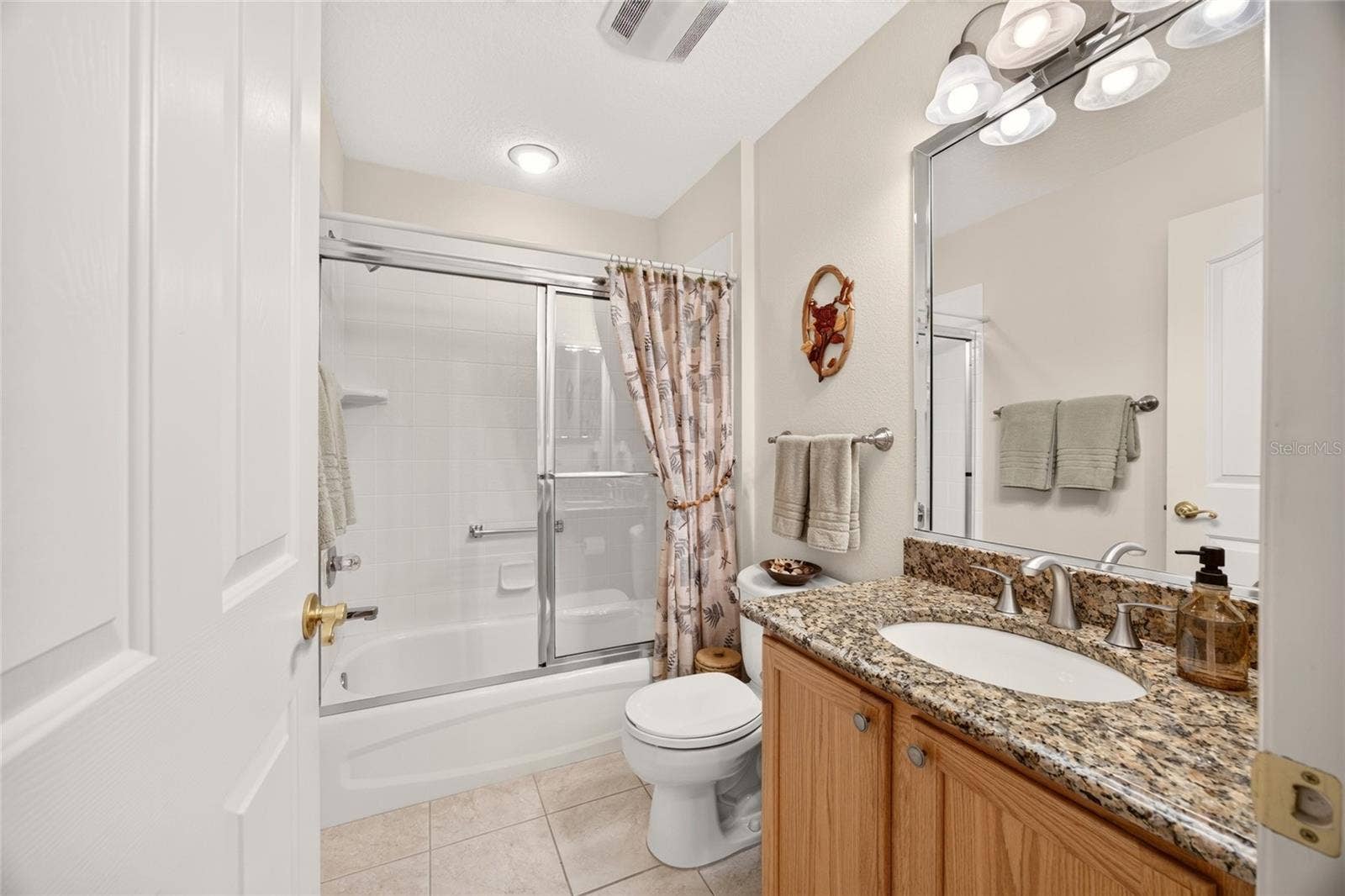 17942 SE 88TH CASCADE COURT, The Villages, FL 32162 17942 SE 88TH CASCADE COURT, The Villages, FL 32162
