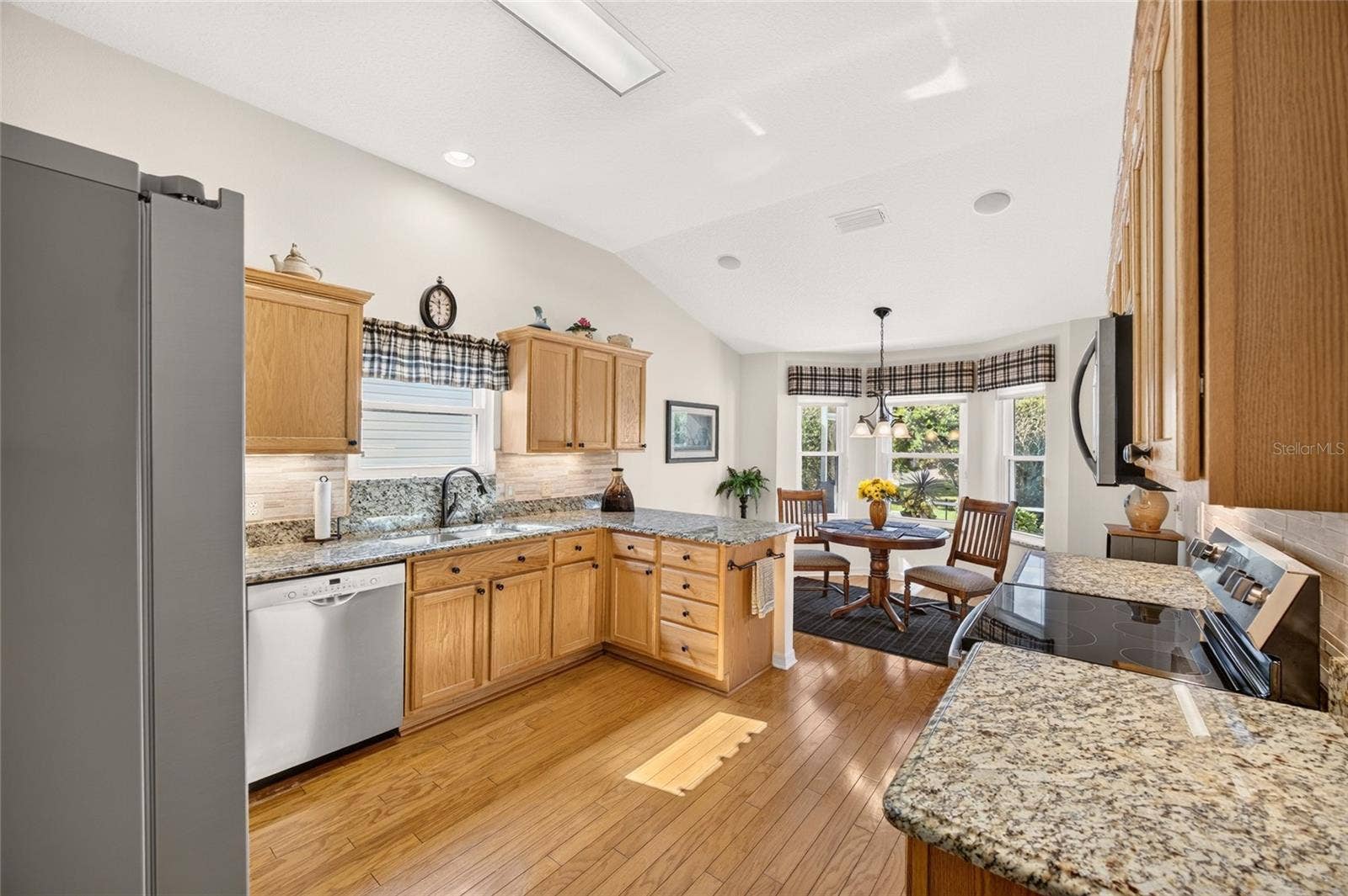 17942 SE 88TH CASCADE COURT, The Villages, FL 32162 17942 SE 88TH CASCADE COURT, The Villages, FL 32162