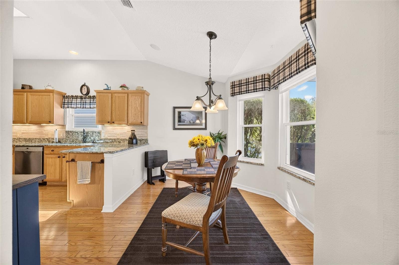 17942 SE 88TH CASCADE COURT, The Villages, FL 32162 17942 SE 88TH CASCADE COURT, The Villages, FL 32162