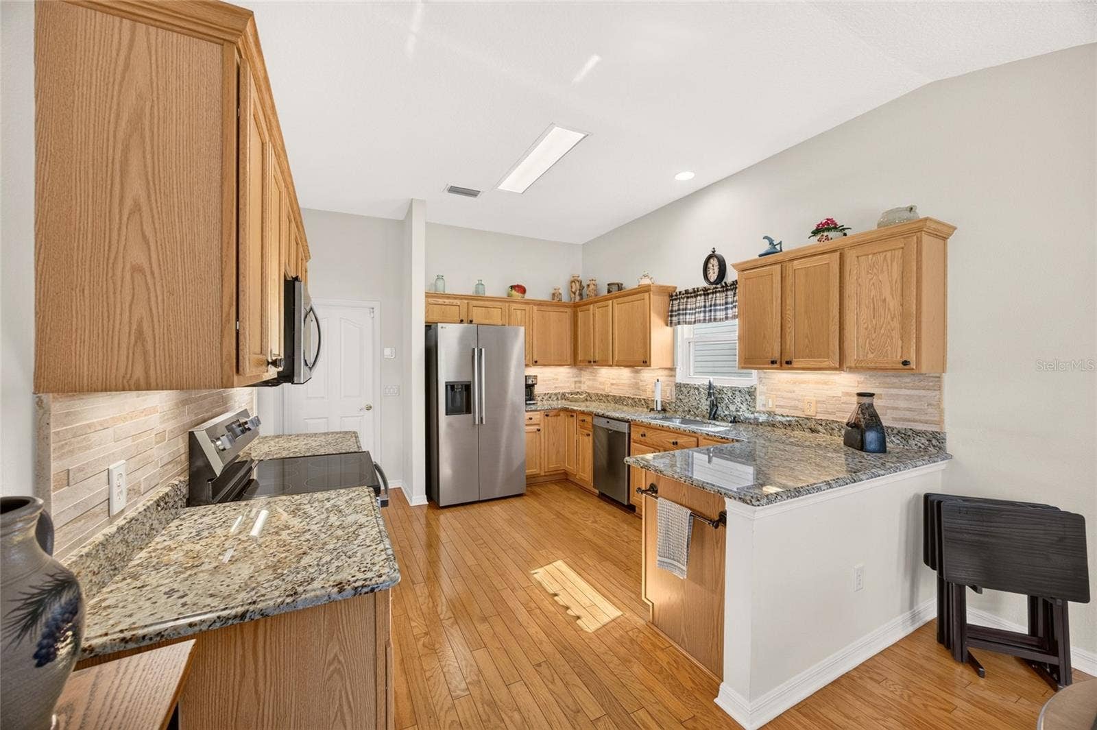 17942 SE 88TH CASCADE COURT, The Villages, FL 32162 17942 SE 88TH CASCADE COURT, The Villages, FL 32162
