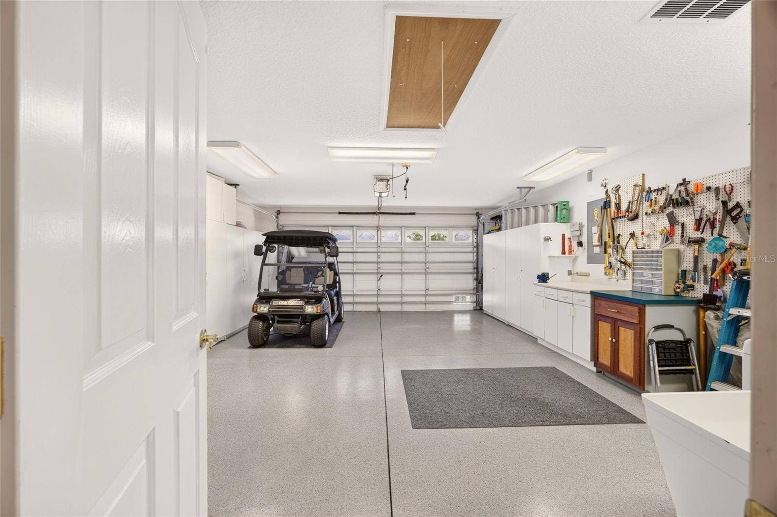 17942 SE 88TH CASCADE COURT, The Villages, FL 32162 17942 SE 88TH CASCADE COURT, The Villages, FL 32162