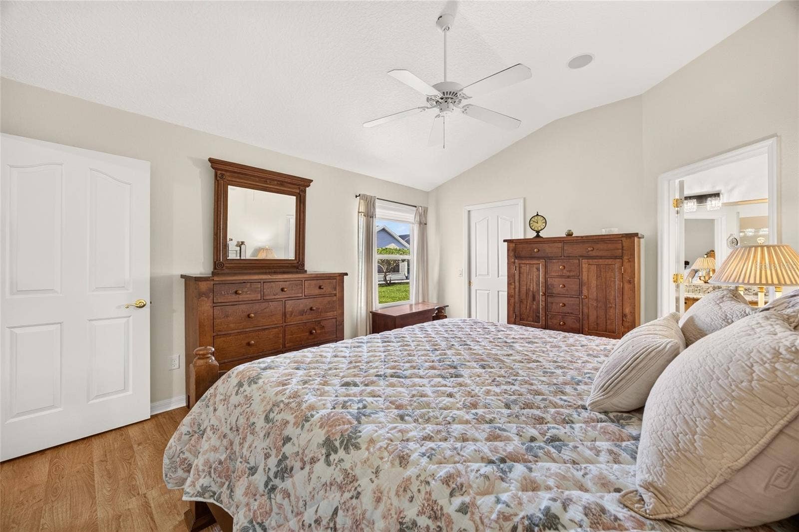17942 SE 88TH CASCADE COURT, The Villages, FL 32162 17942 SE 88TH CASCADE COURT, The Villages, FL 32162