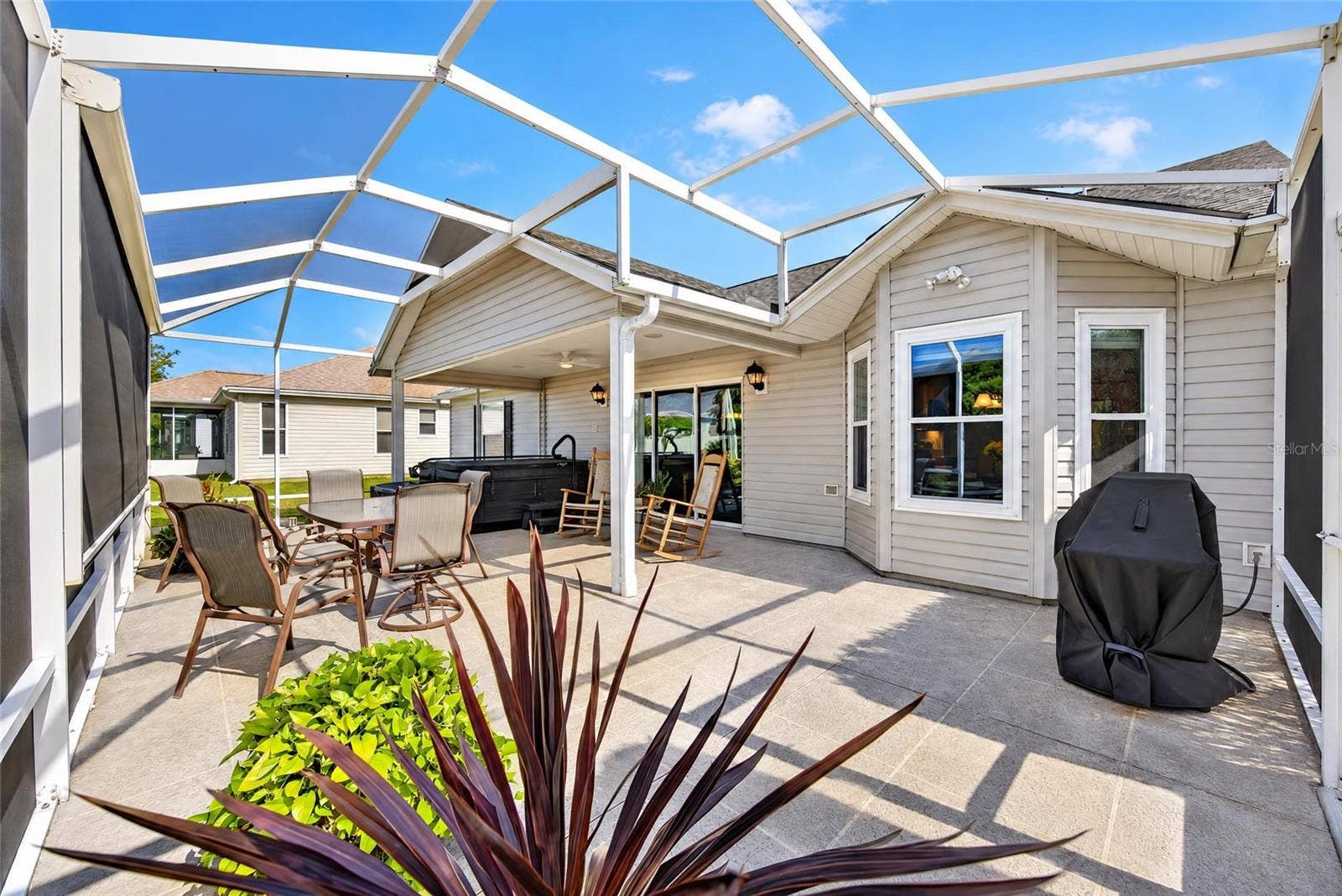 17942 SE 88TH CASCADE COURT, The Villages, FL 32162 17942 SE 88TH CASCADE COURT, The Villages, FL 32162