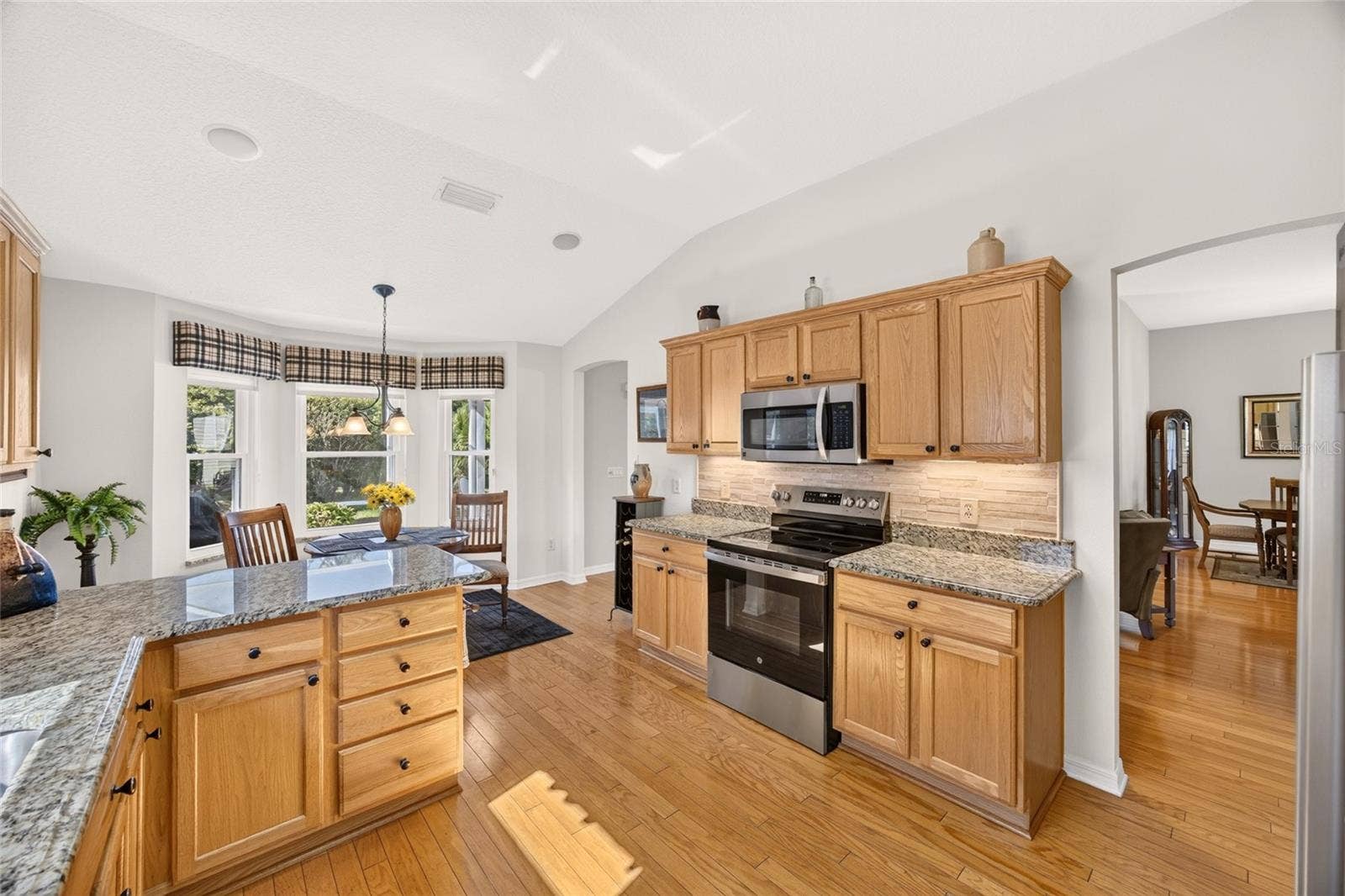 17942 SE 88TH CASCADE COURT, The Villages, FL 32162 17942 SE 88TH CASCADE COURT, The Villages, FL 32162