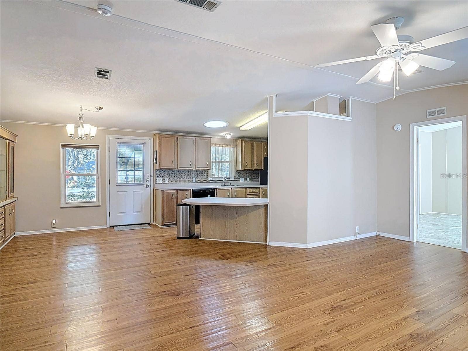25533 BELLE HELENE, Leesburg, FL 34748 25533 BELLE HELENE, Leesburg, FL 34748