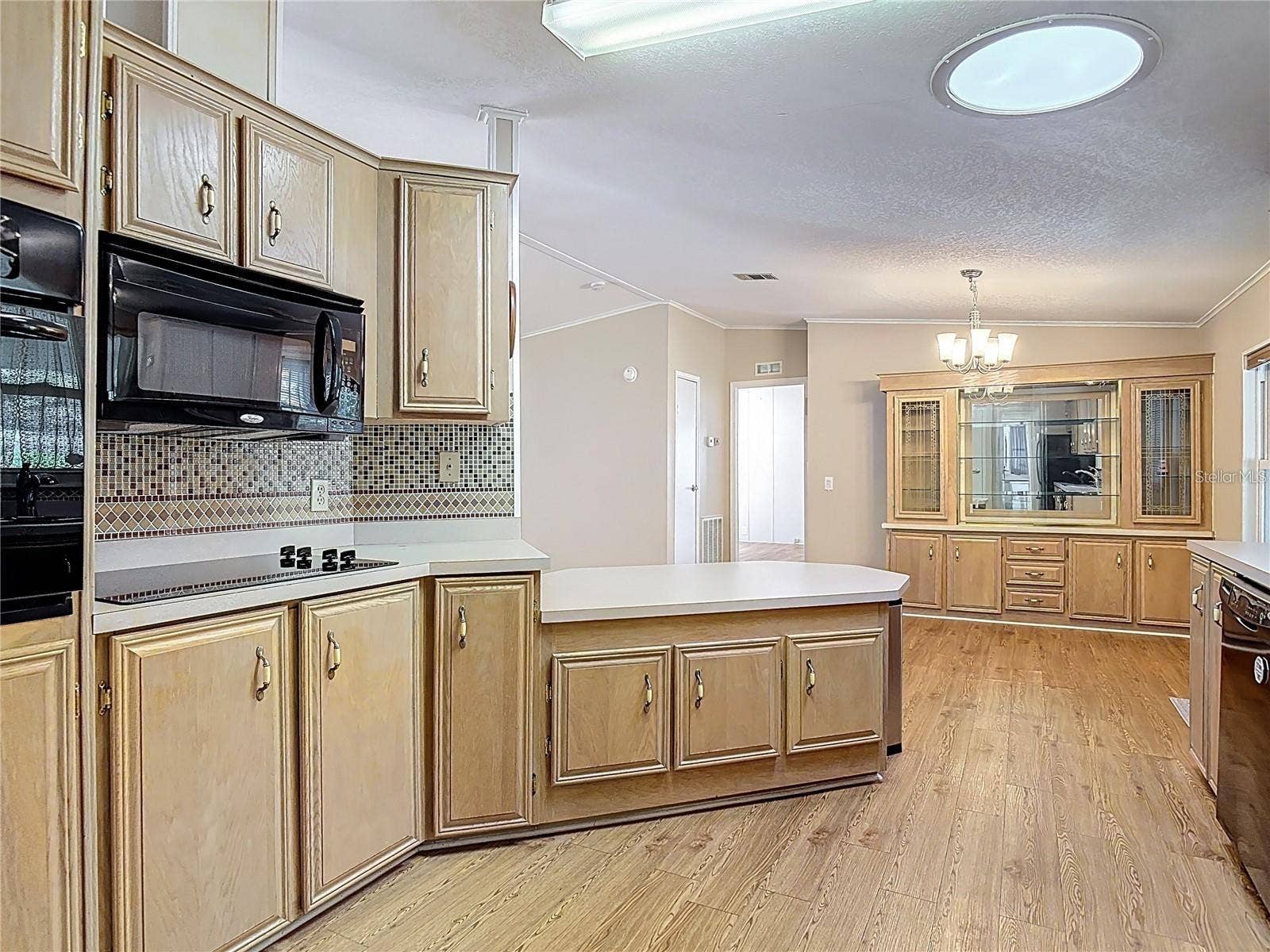 25533 BELLE HELENE, Leesburg, FL 34748 25533 BELLE HELENE, Leesburg, FL 34748