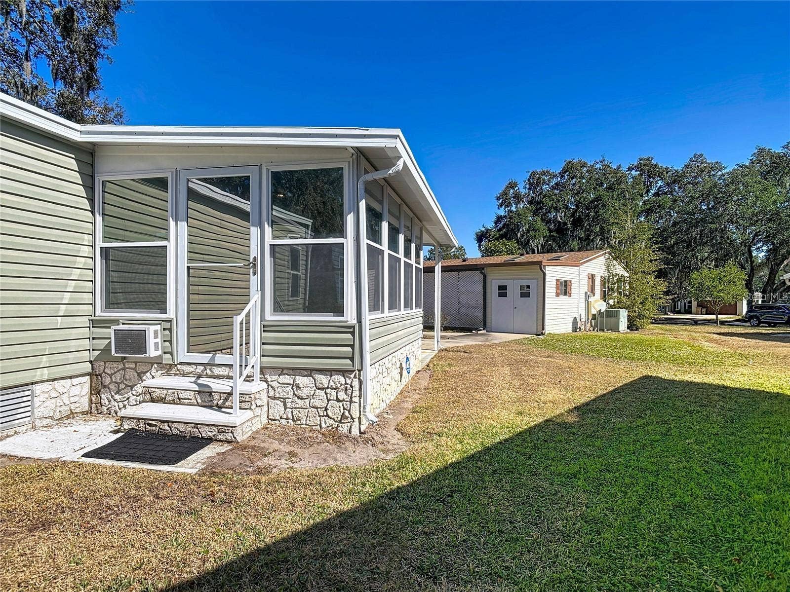 25533 BELLE HELENE, Leesburg, FL 34748 25533 BELLE HELENE, Leesburg, FL 34748