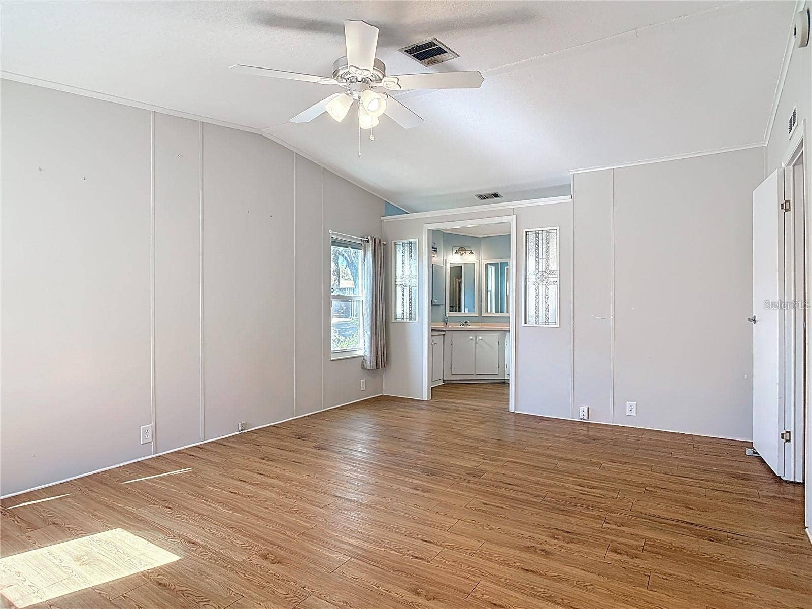 25533 BELLE HELENE, Leesburg, FL 34748 25533 BELLE HELENE, Leesburg, FL 34748