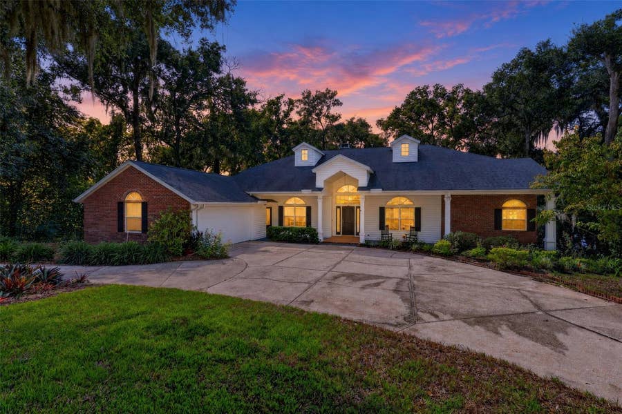 Property photo for 2103 E CROOKED LAKE DRIVE, Eustis, FL