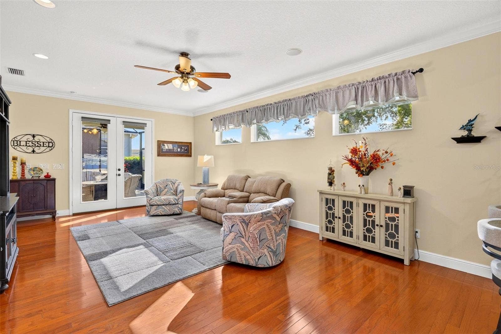 5486 BOUNTY CIRCLE, Tavares, FL 32778 5486 BOUNTY CIRCLE, Tavares, FL 32778