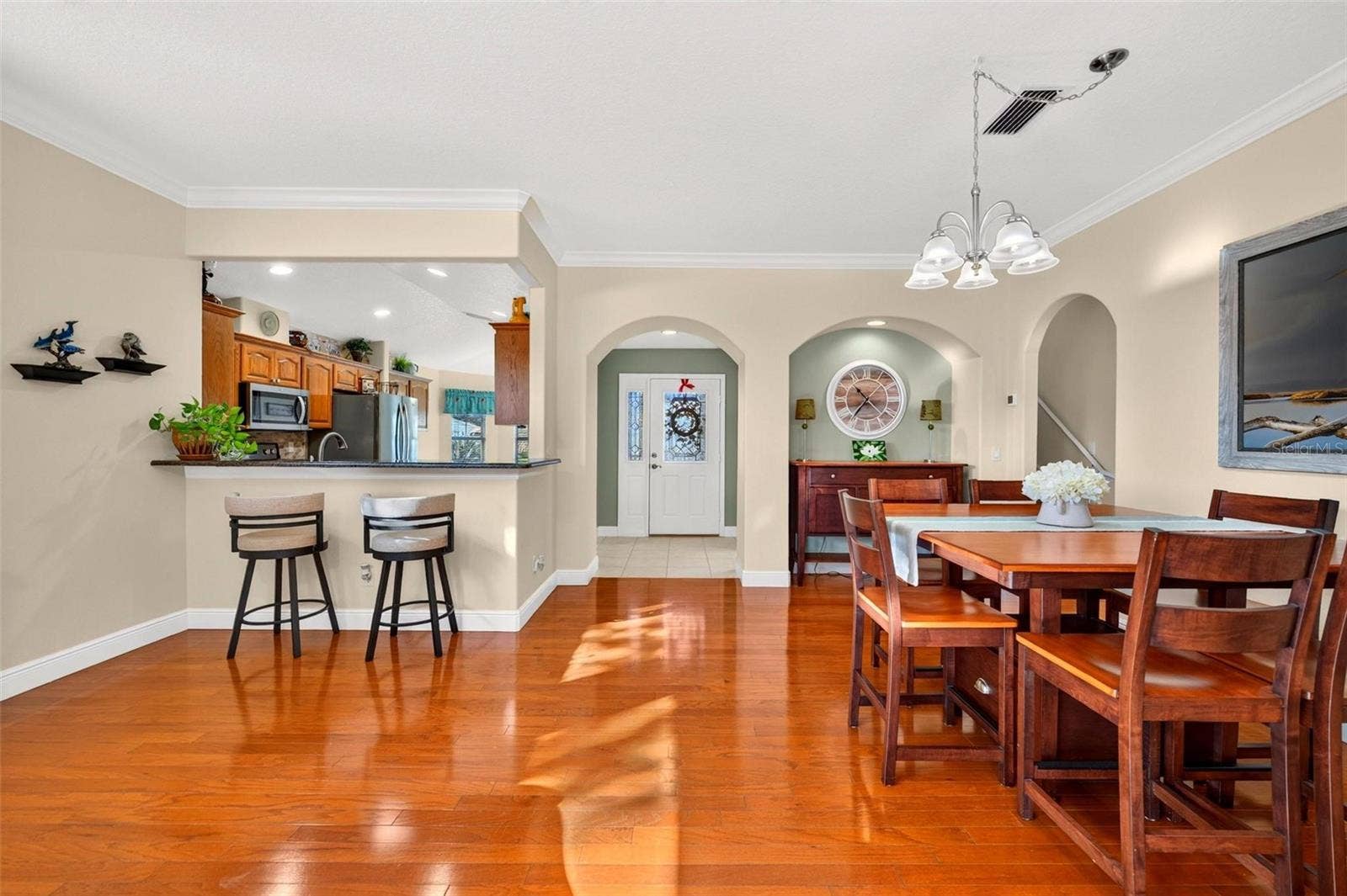 5486 BOUNTY CIRCLE, Tavares, FL 32778 5486 BOUNTY CIRCLE, Tavares, FL 32778