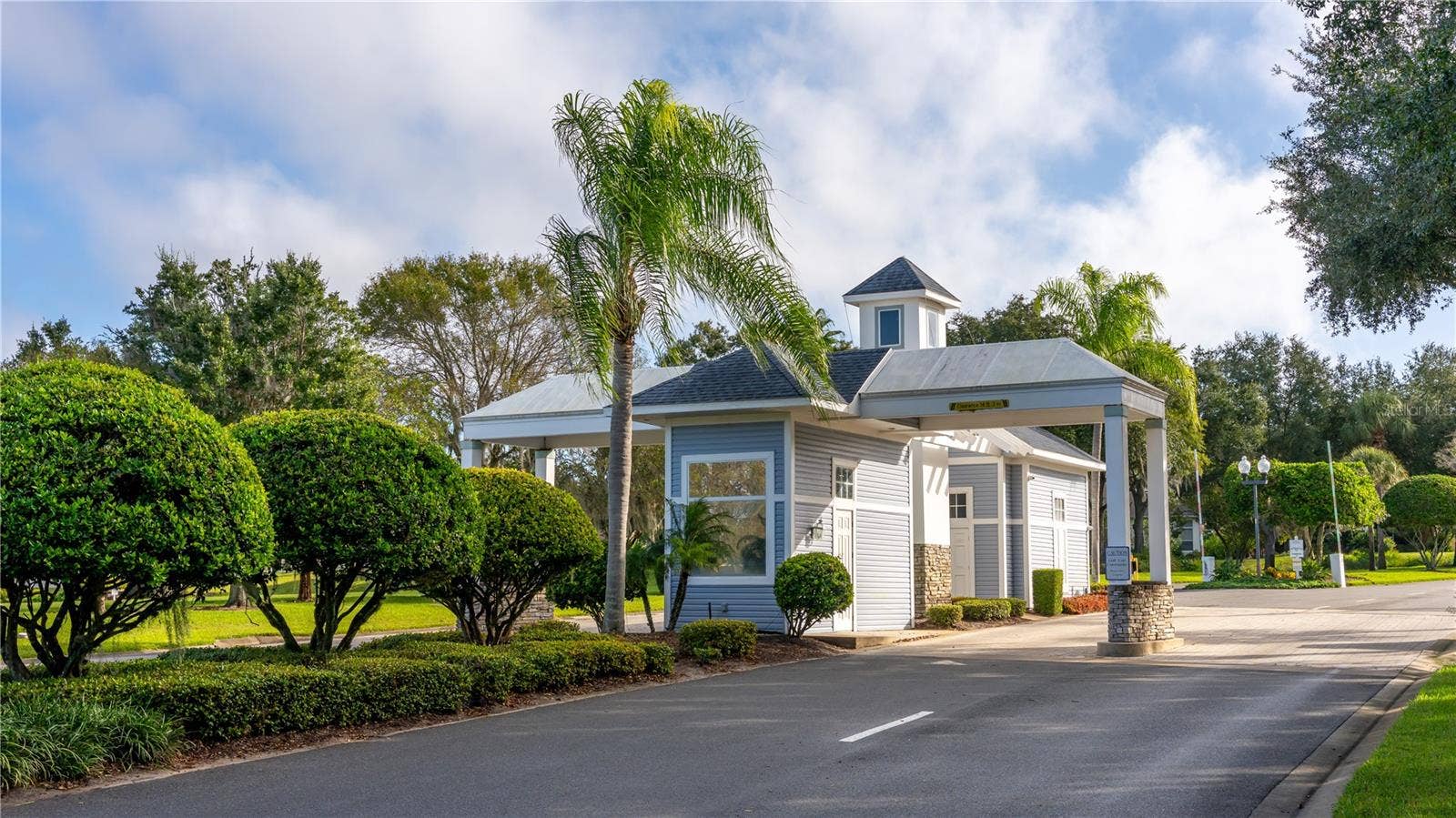 5486 BOUNTY CIRCLE, Tavares, FL 32778 5486 BOUNTY CIRCLE, Tavares, FL 32778