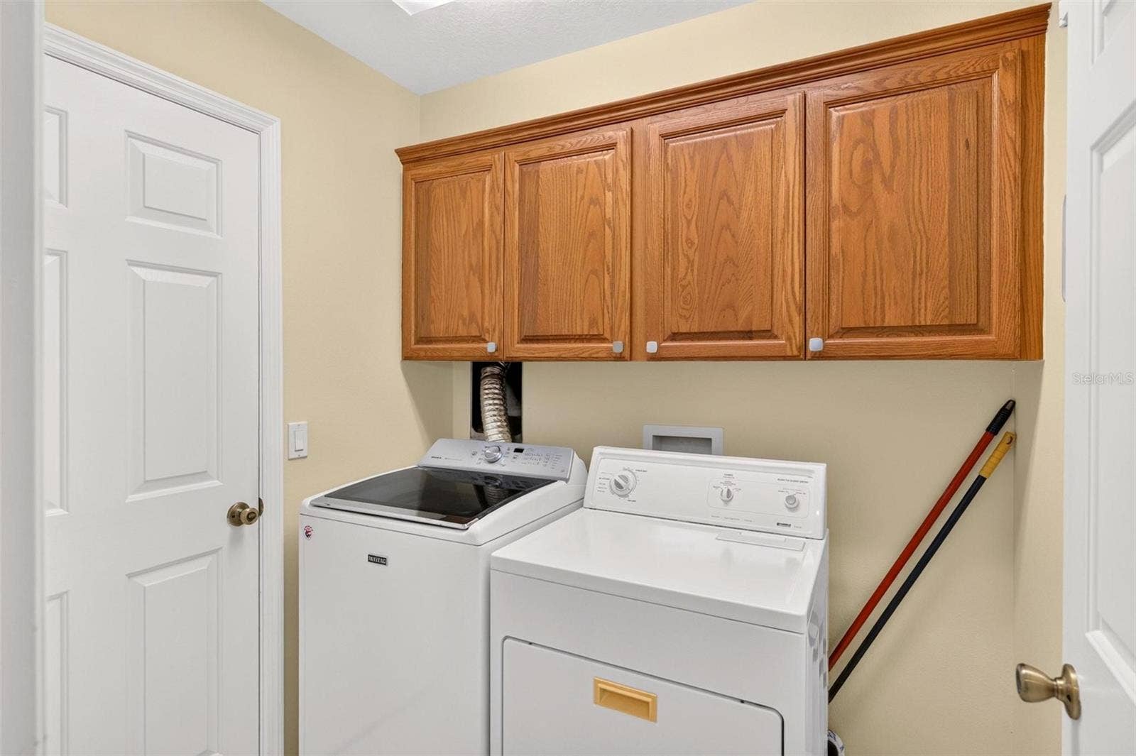5486 BOUNTY CIRCLE, Tavares, FL 32778 5486 BOUNTY CIRCLE, Tavares, FL 32778