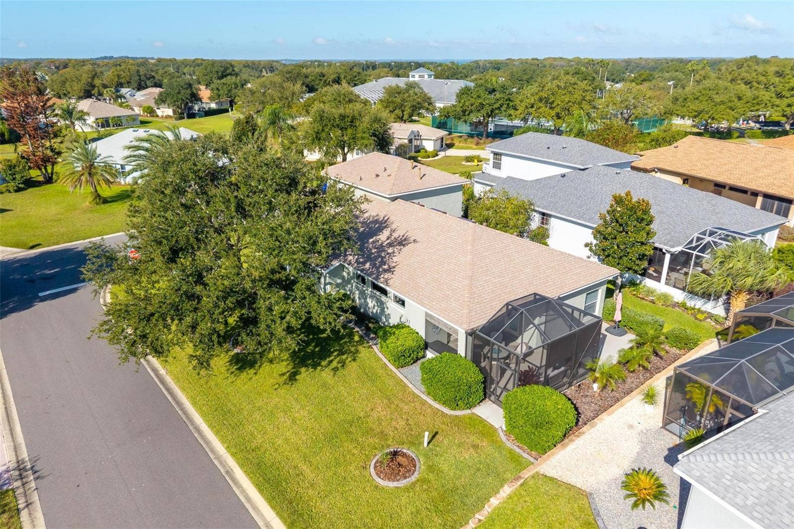 5486 BOUNTY CIRCLE, Tavares, FL 32778 5486 BOUNTY CIRCLE, Tavares, FL 32778