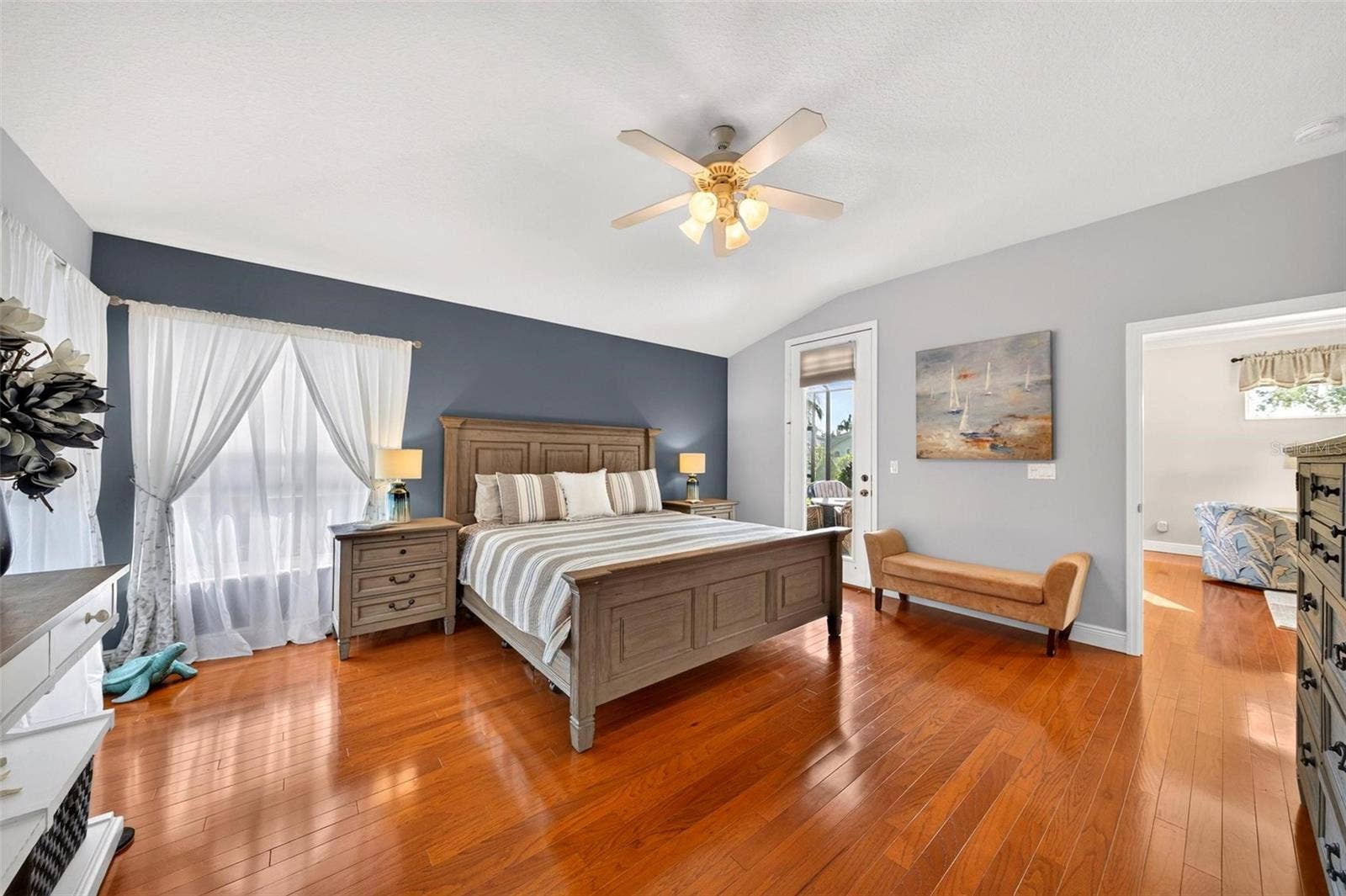 5486 BOUNTY CIRCLE, Tavares, FL 32778 5486 BOUNTY CIRCLE, Tavares, FL 32778
