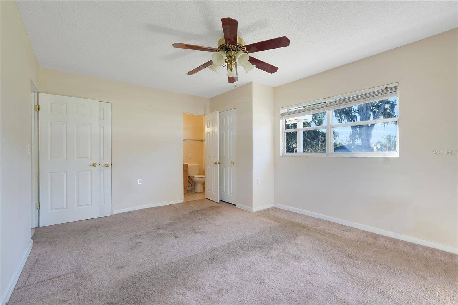 990 LINDEN STREET, Clermont, FL 34711 990 LINDEN STREET, Clermont, FL 34711