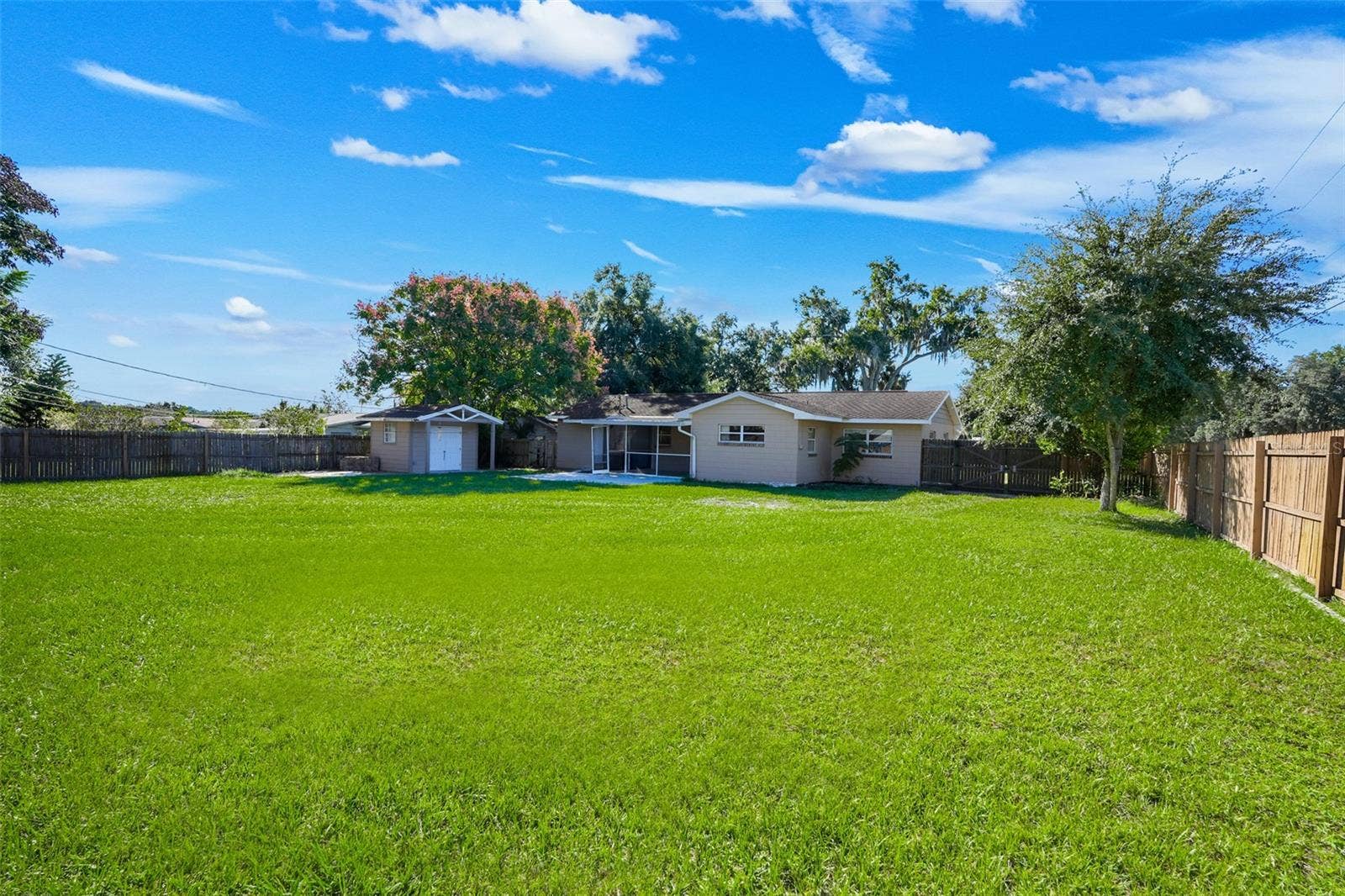 990 LINDEN STREET, Clermont, FL 34711 990 LINDEN STREET, Clermont, FL 34711