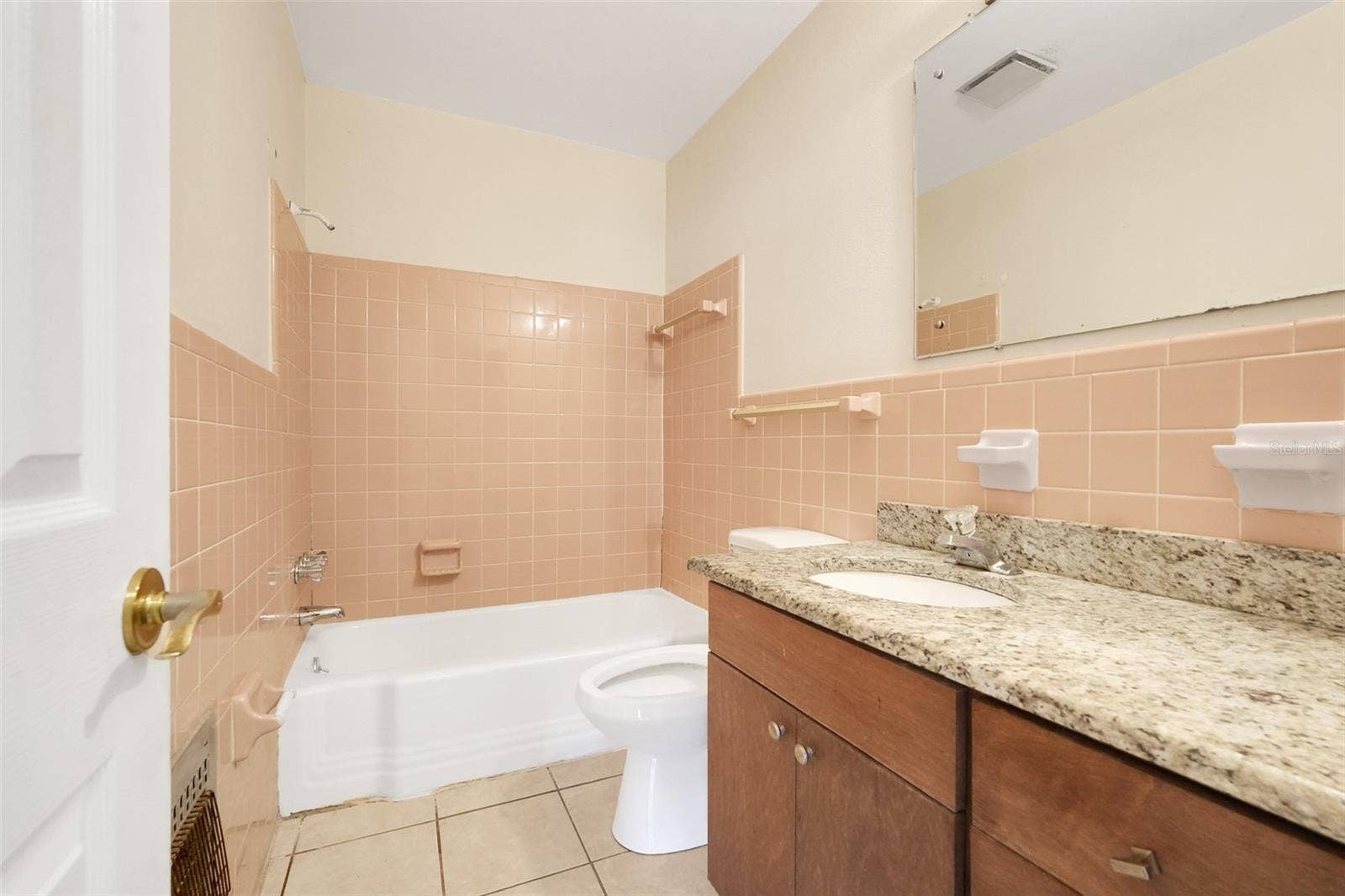 990 LINDEN STREET, Clermont, FL 34711 990 LINDEN STREET, Clermont, FL 34711