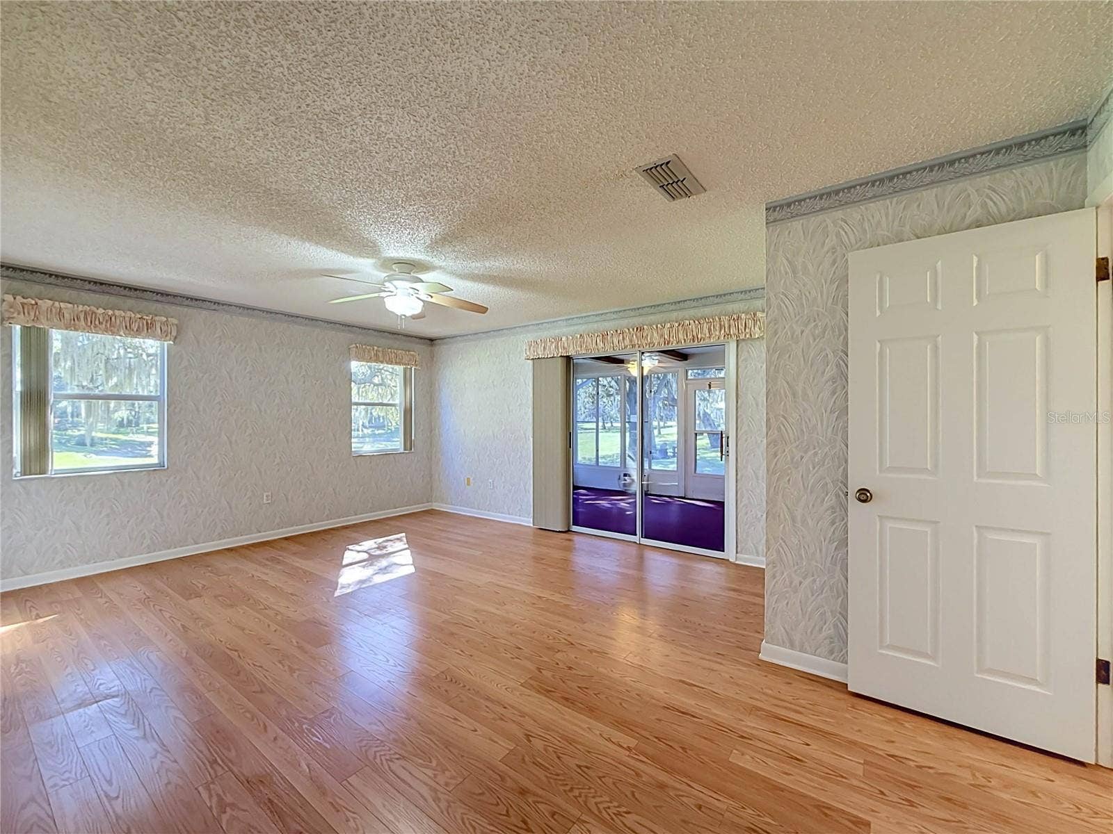 1428 NEW ABBEY AVENUE, Leesburg, FL 34788 1428 NEW ABBEY AVENUE, Leesburg, FL 34788