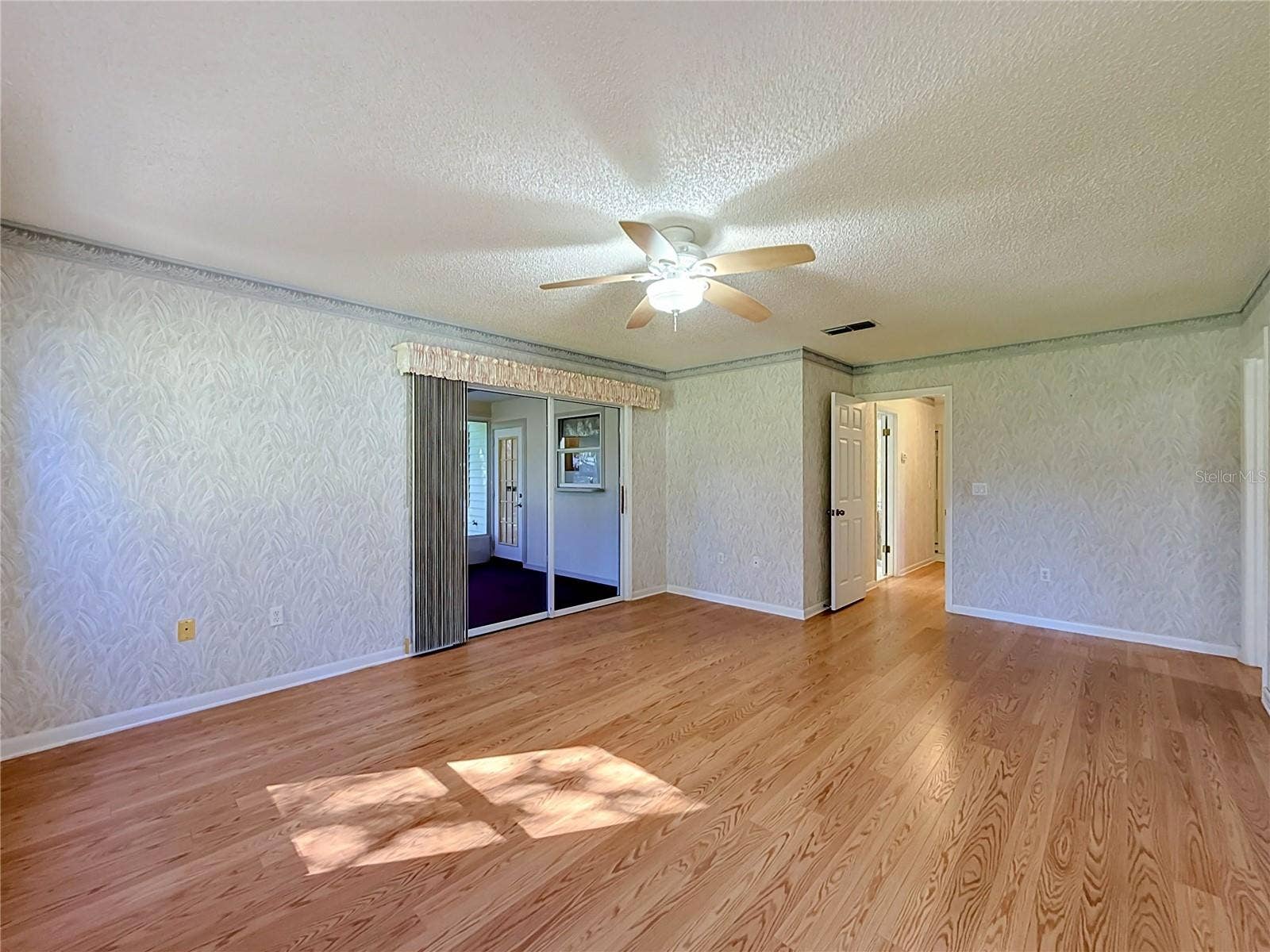 1428 NEW ABBEY AVENUE, Leesburg, FL 34788 1428 NEW ABBEY AVENUE, Leesburg, FL 34788