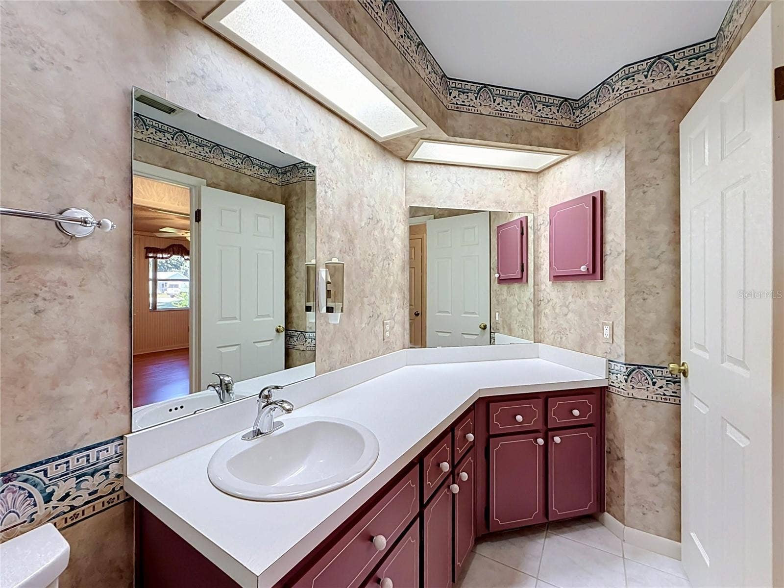1428 NEW ABBEY AVENUE, Leesburg, FL 34788 1428 NEW ABBEY AVENUE, Leesburg, FL 34788