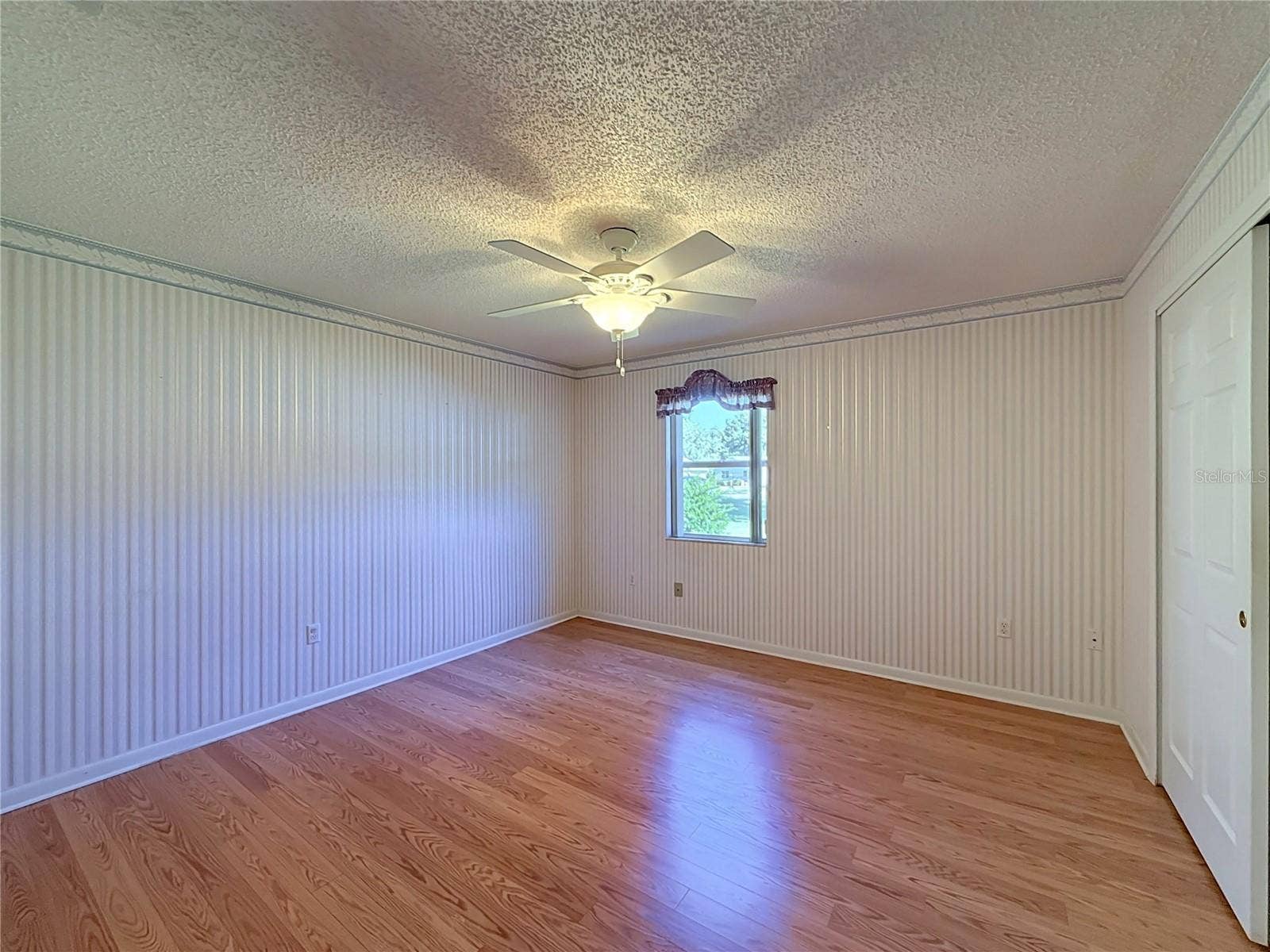 1428 NEW ABBEY AVENUE, Leesburg, FL 34788 1428 NEW ABBEY AVENUE, Leesburg, FL 34788