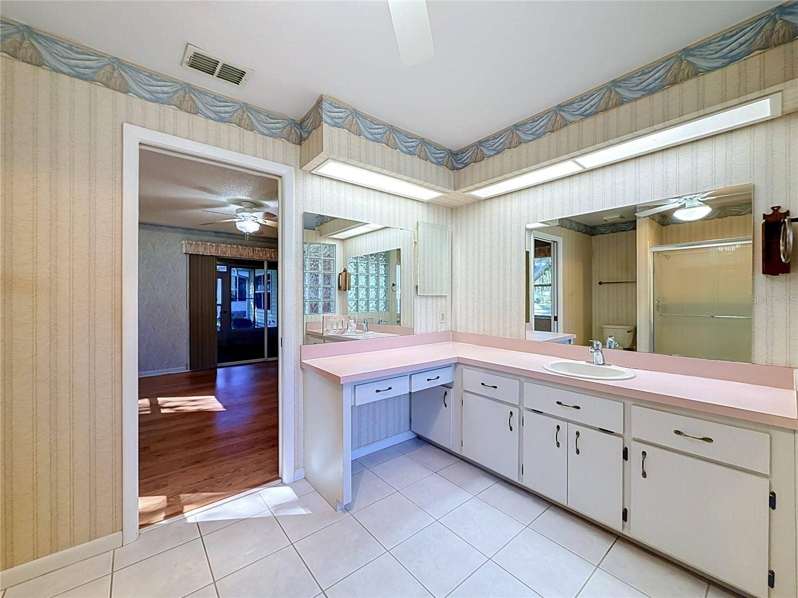 1428 NEW ABBEY AVENUE, Leesburg, FL 34788 1428 NEW ABBEY AVENUE, Leesburg, FL 34788