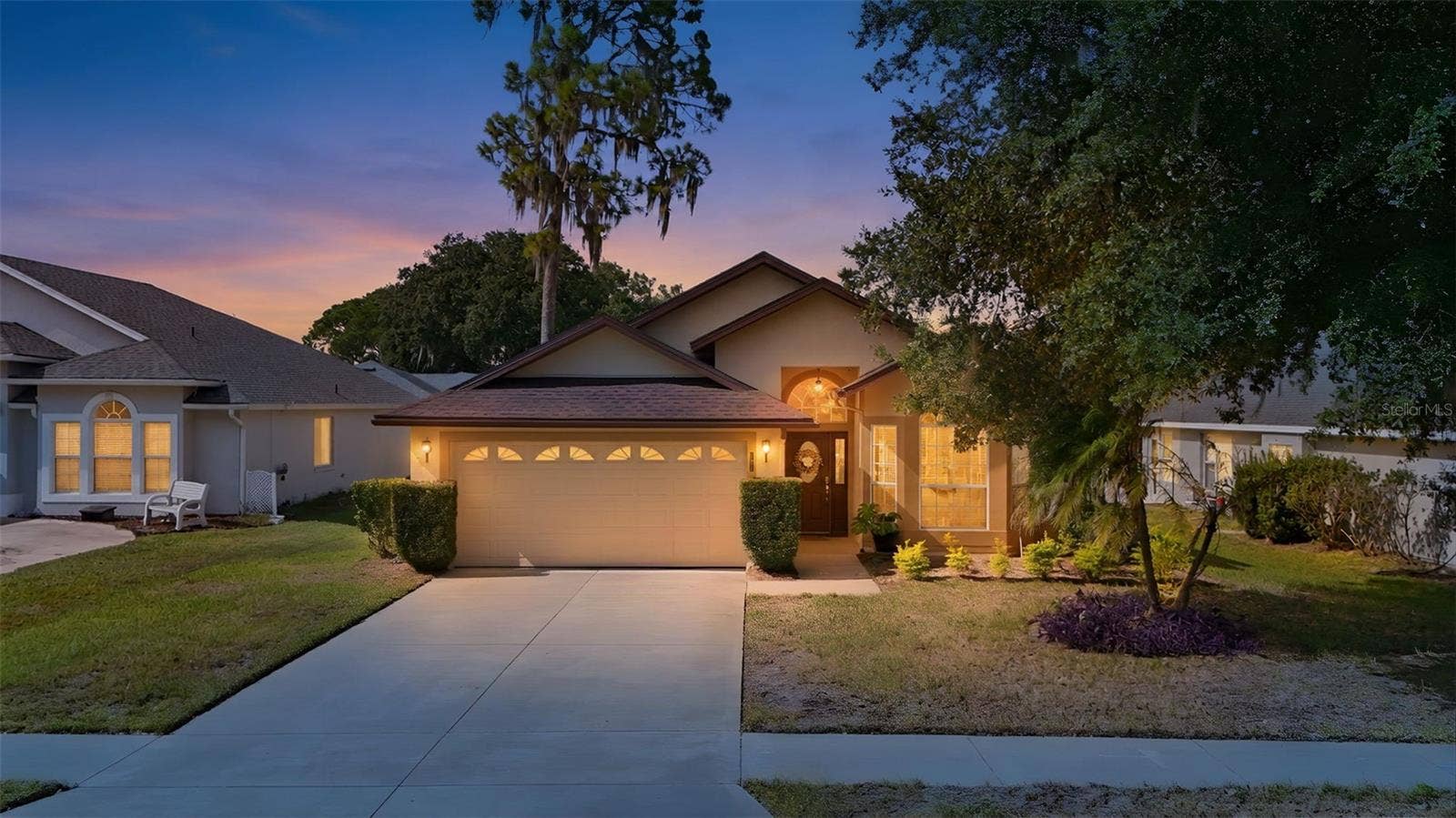 941 VINDALE ROAD, Tavares, FL 32778