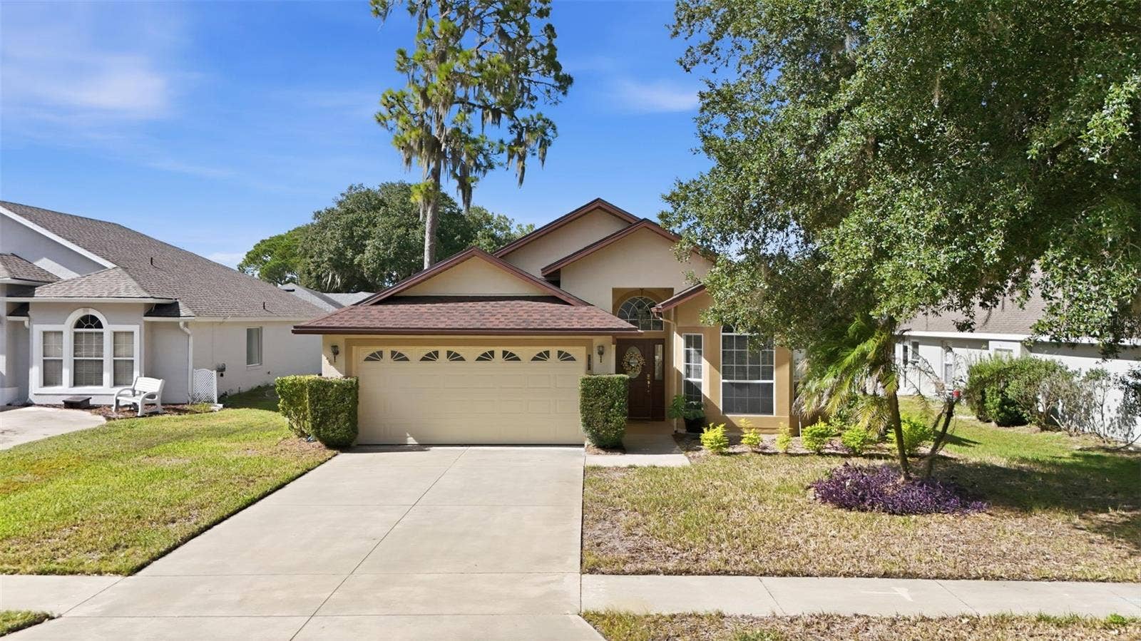 941 VINDALE ROAD, Tavares, FL 32778