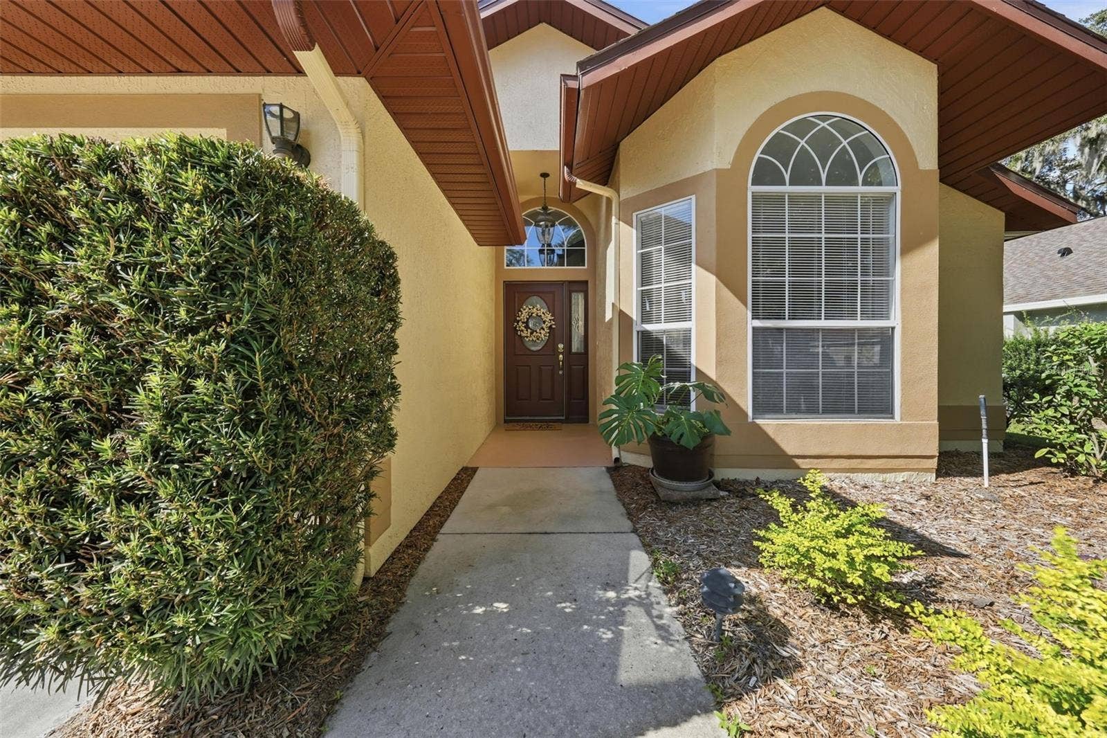 941 VINDALE ROAD, Tavares, FL 32778