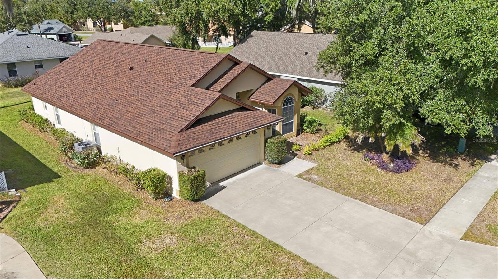 941 VINDALE ROAD, Tavares, FL 32778