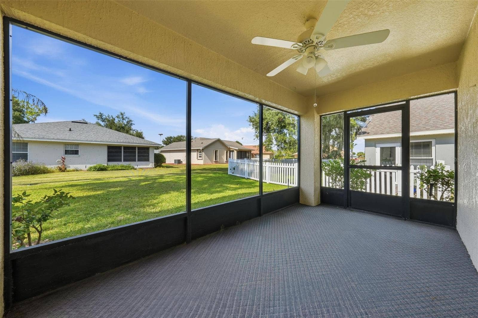 941 VINDALE ROAD, Tavares, FL 32778