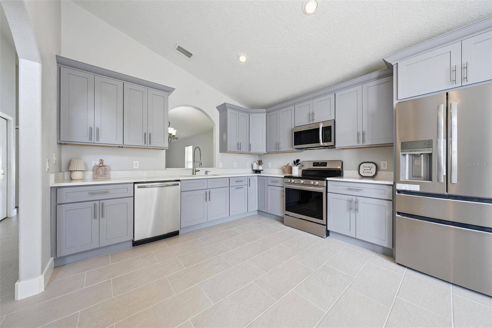 Fully renovated Kitchen with new cabinets, countertops and Appliances