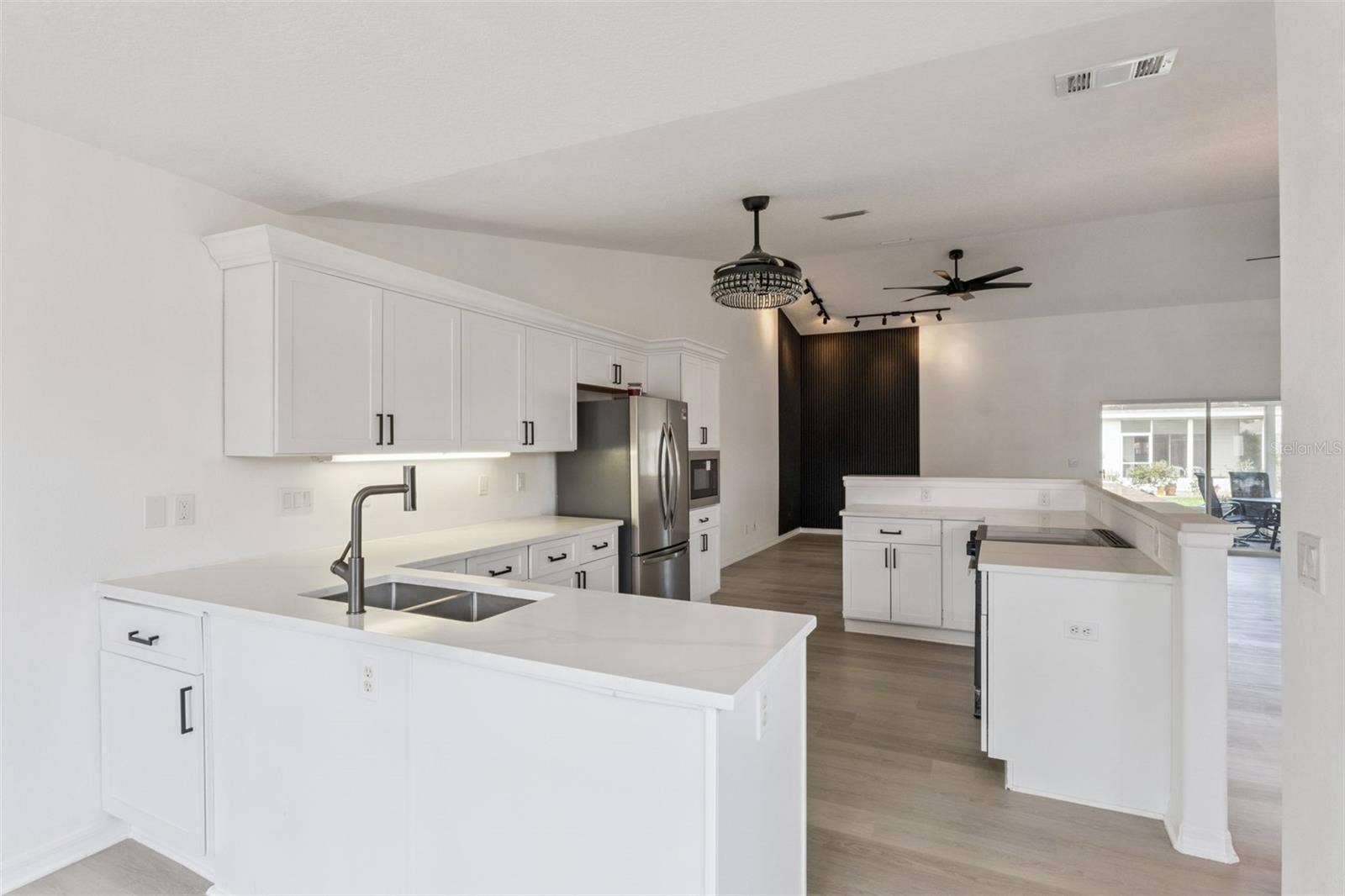 5729 KING JAMES AVENUE, Leesburg, FL 34748