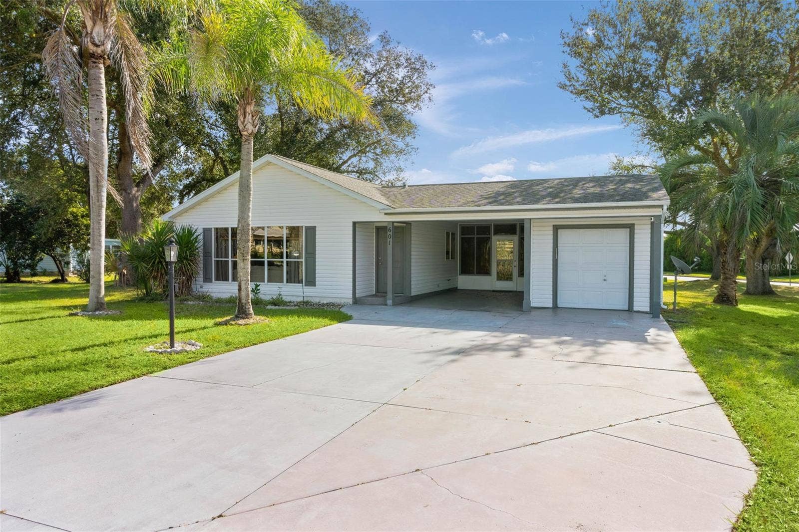 601 SANTIAGO COURT, The Villages, FL 32159 601 SANTIAGO COURT, The Villages, FL 32159