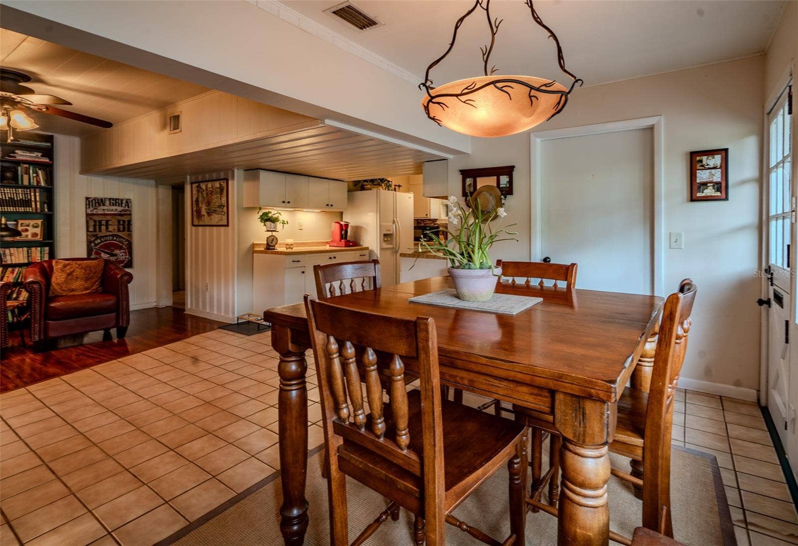 35935 NOLEN LANE, Eustis, FL 32736 Dining and Kitchen